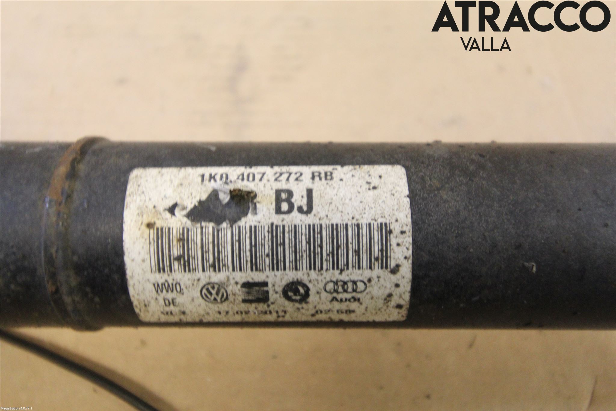 Volkswagen VW PASSAT 11-14 Drivaxel Fram Höger