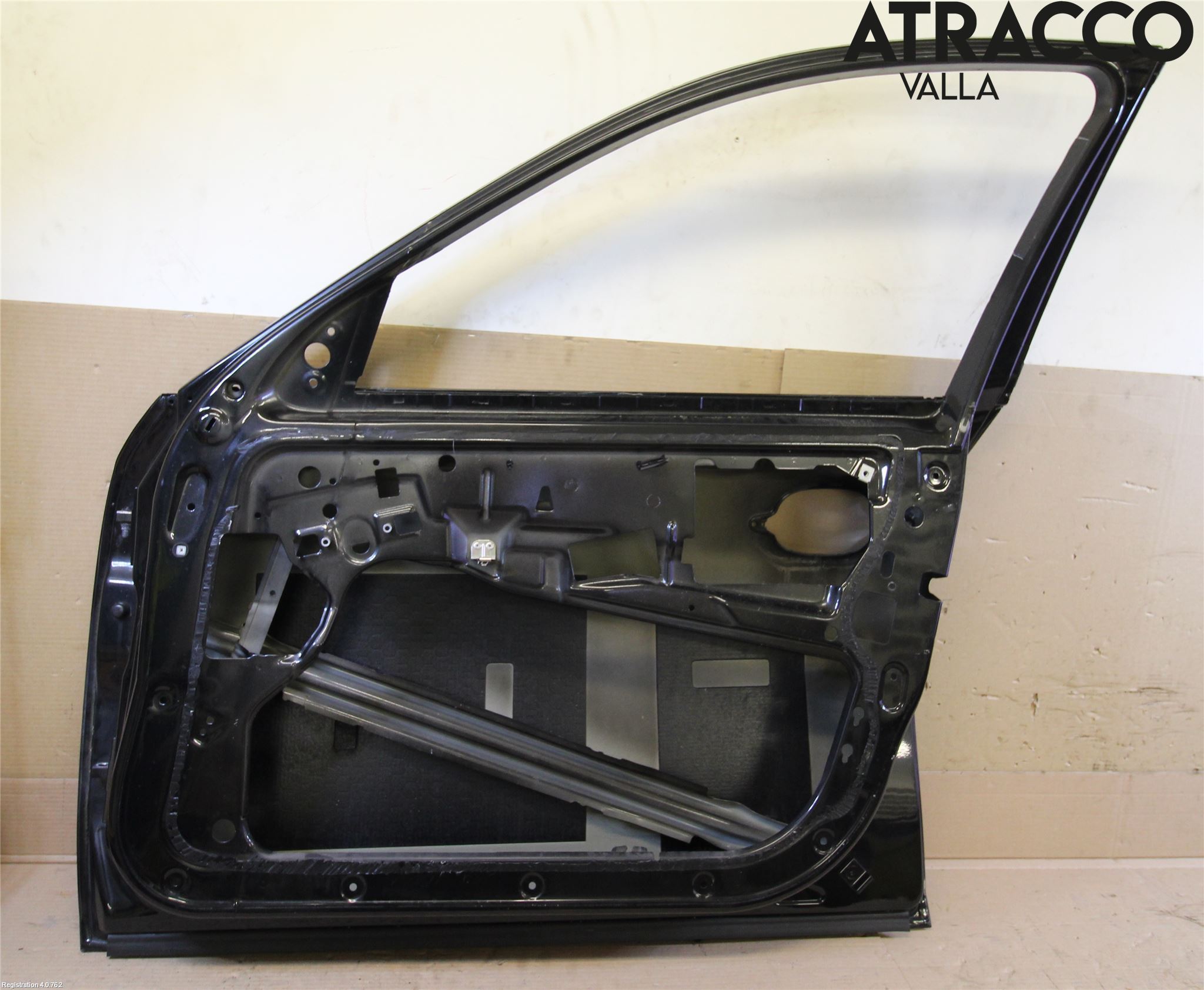 BMW 5 E60/61 Sed/Tou 02-10 Dörr Fram Höger