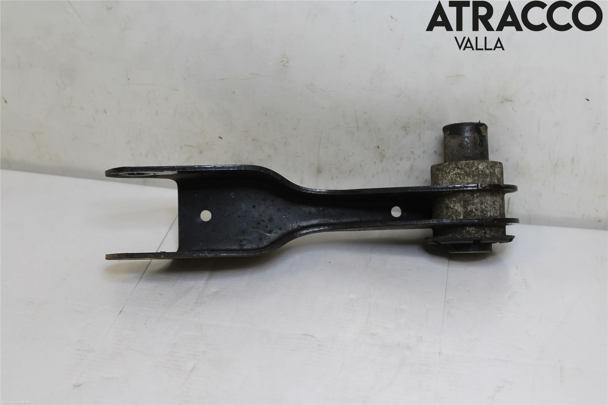 Jaguar F-PACE Bärarm Bak Höger