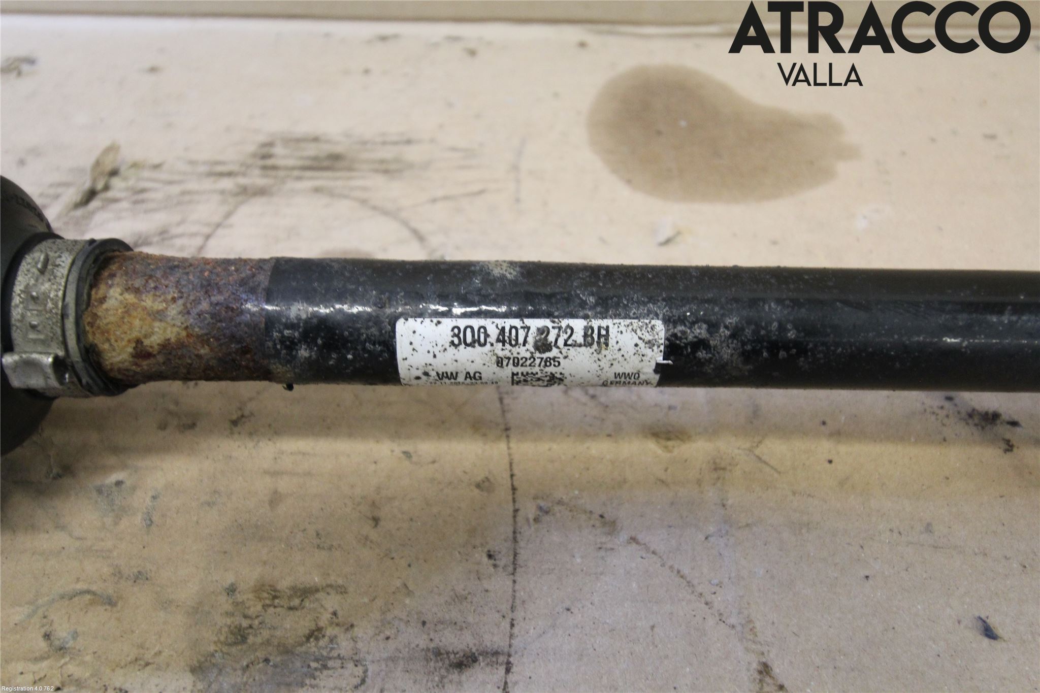 Volkswagen VW TIGUAN 16-24 Drivaxel Fram Höger