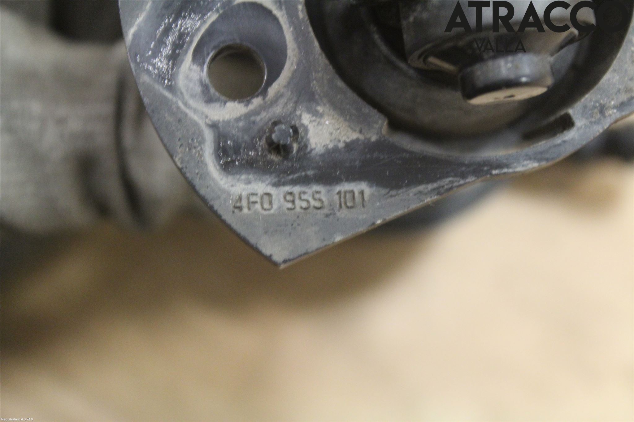 Audi A6/S6     05-11 Spolarmunstycke Strålkastare