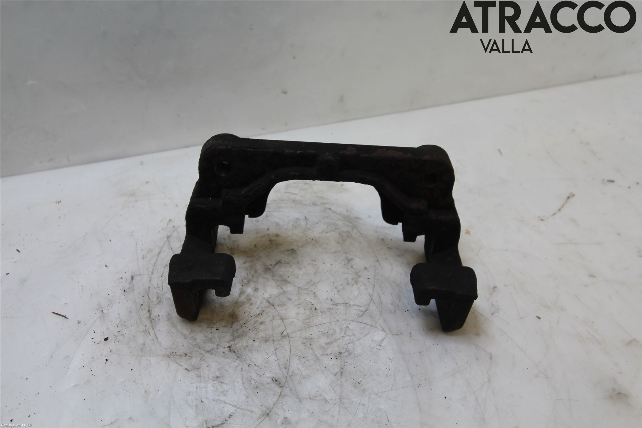 BMW 7 E65/66    00-08 Bromsokshållare