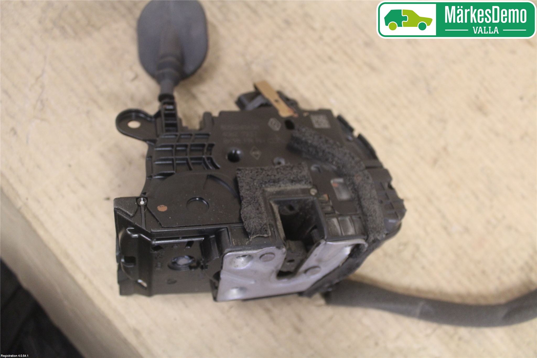 Renault CLIO IV 12-16 Låskista-Dörrlås