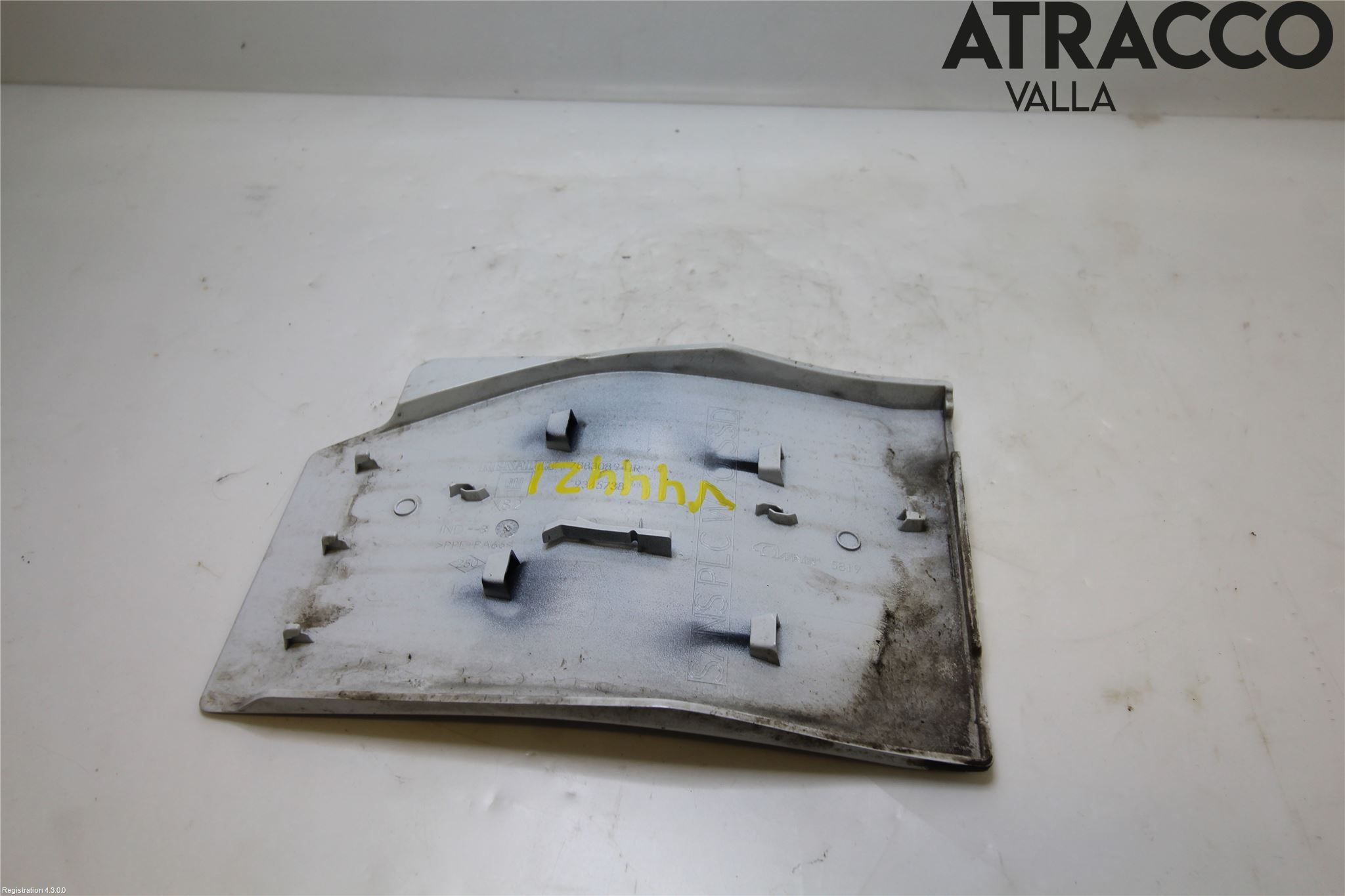 Nissan NV300 16-22 Tanklucka