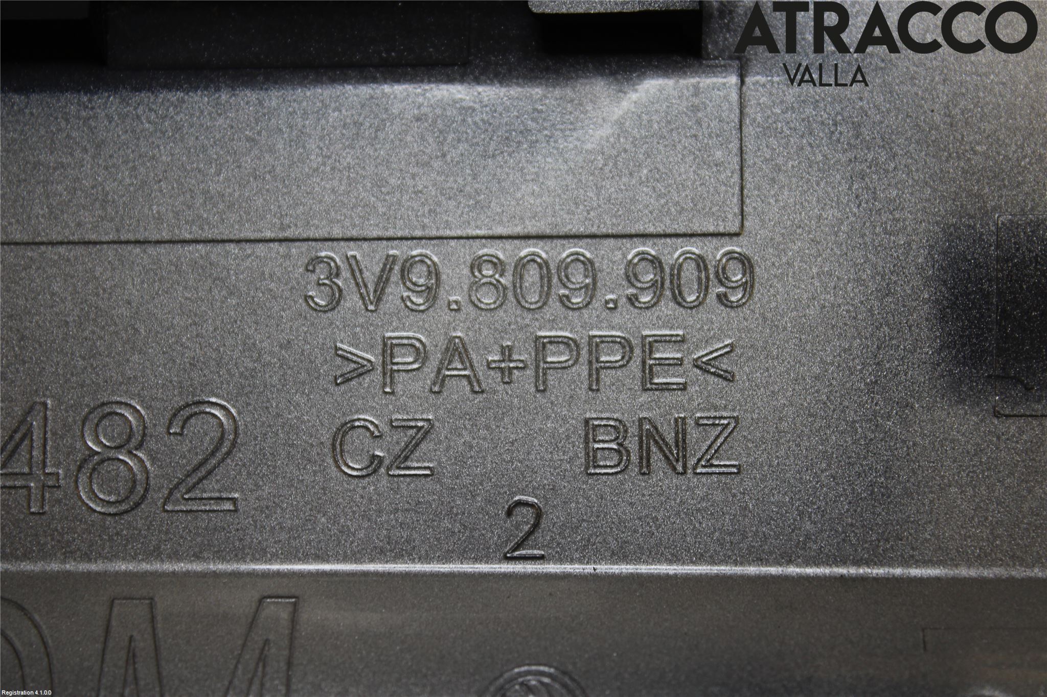 Skoda SUPERB 16-24 Tanklucka