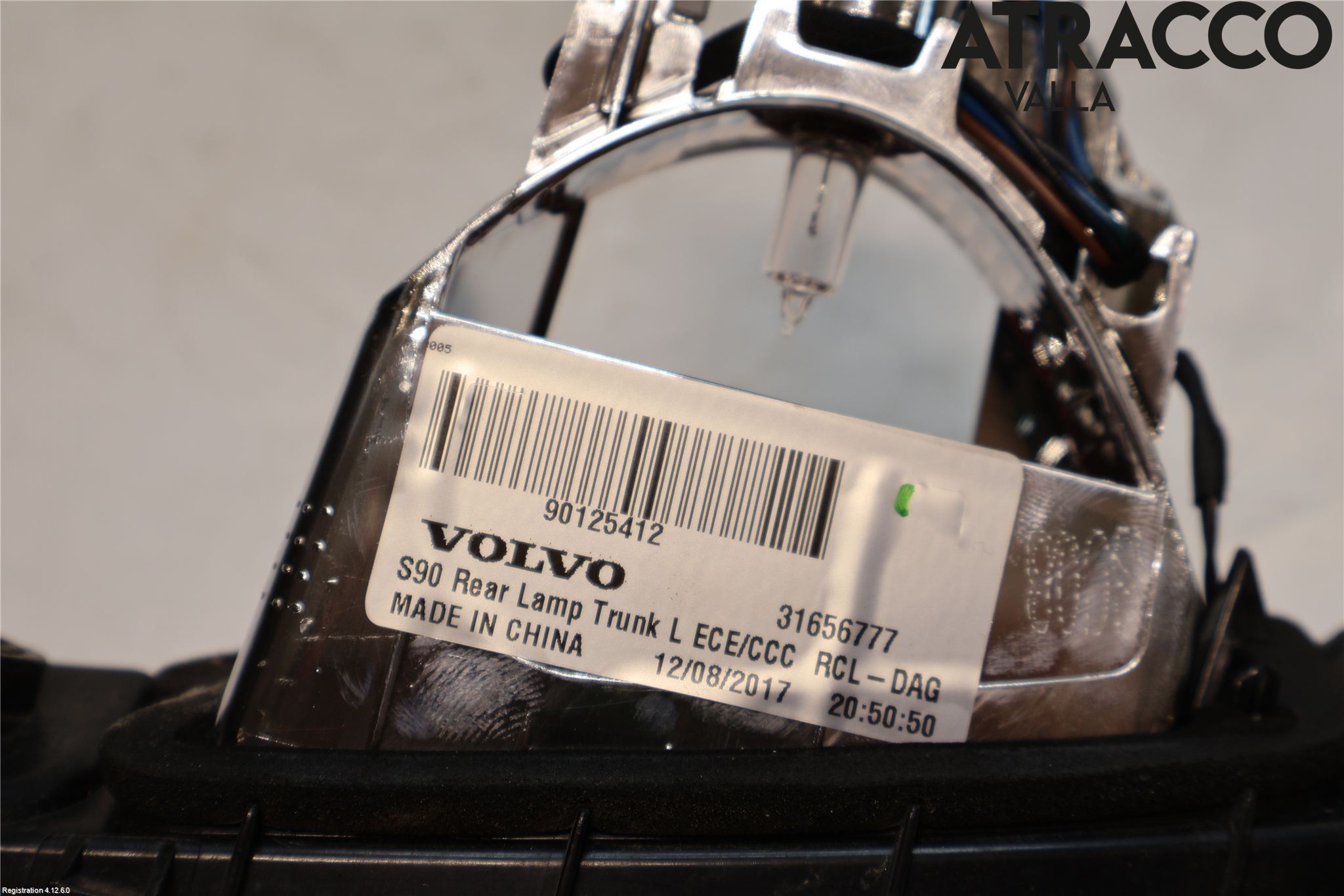 Volvo S90 17->> Bakljus Lucka Vä