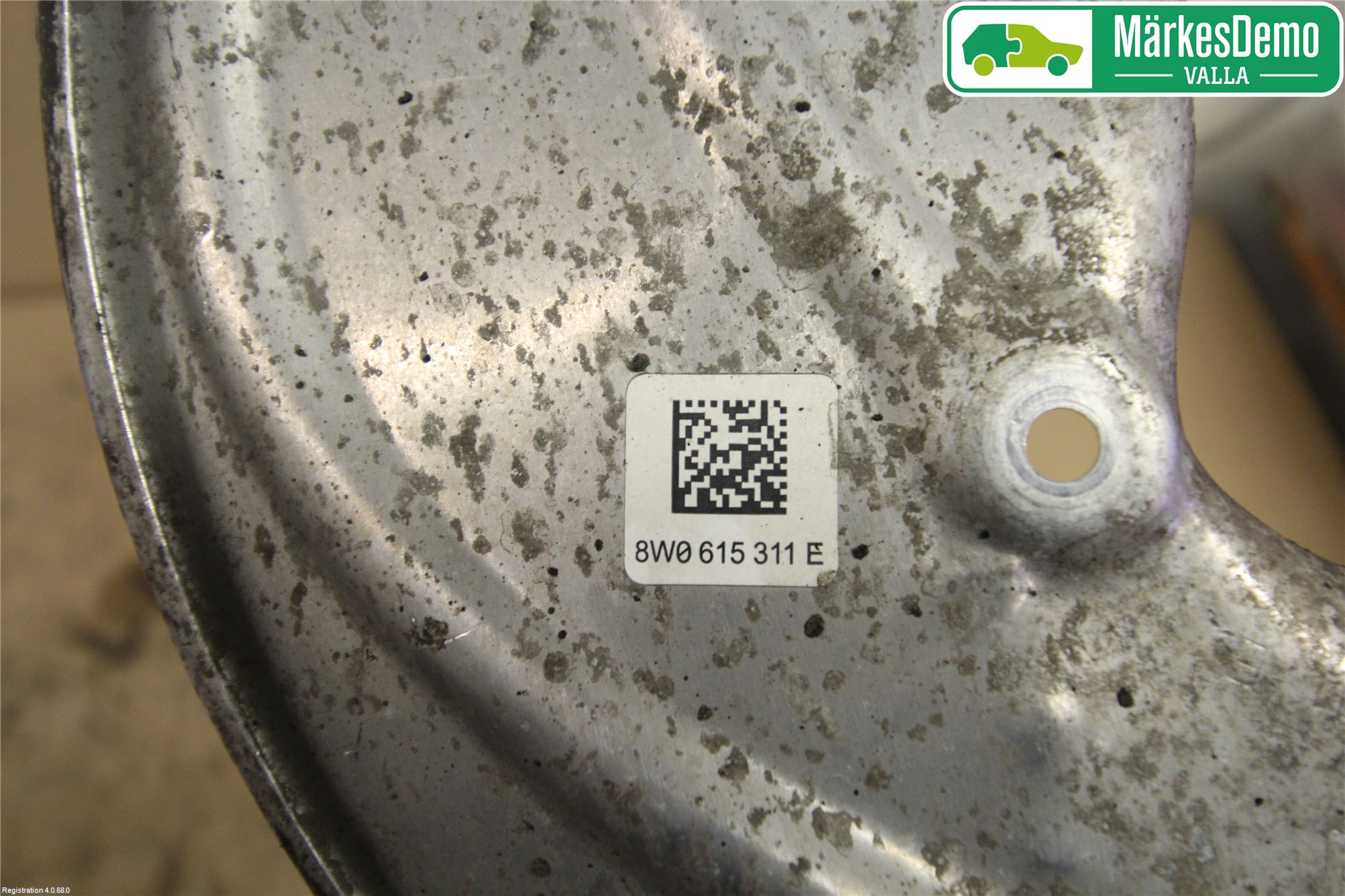 Audi A5 17- Bromssköld Fram