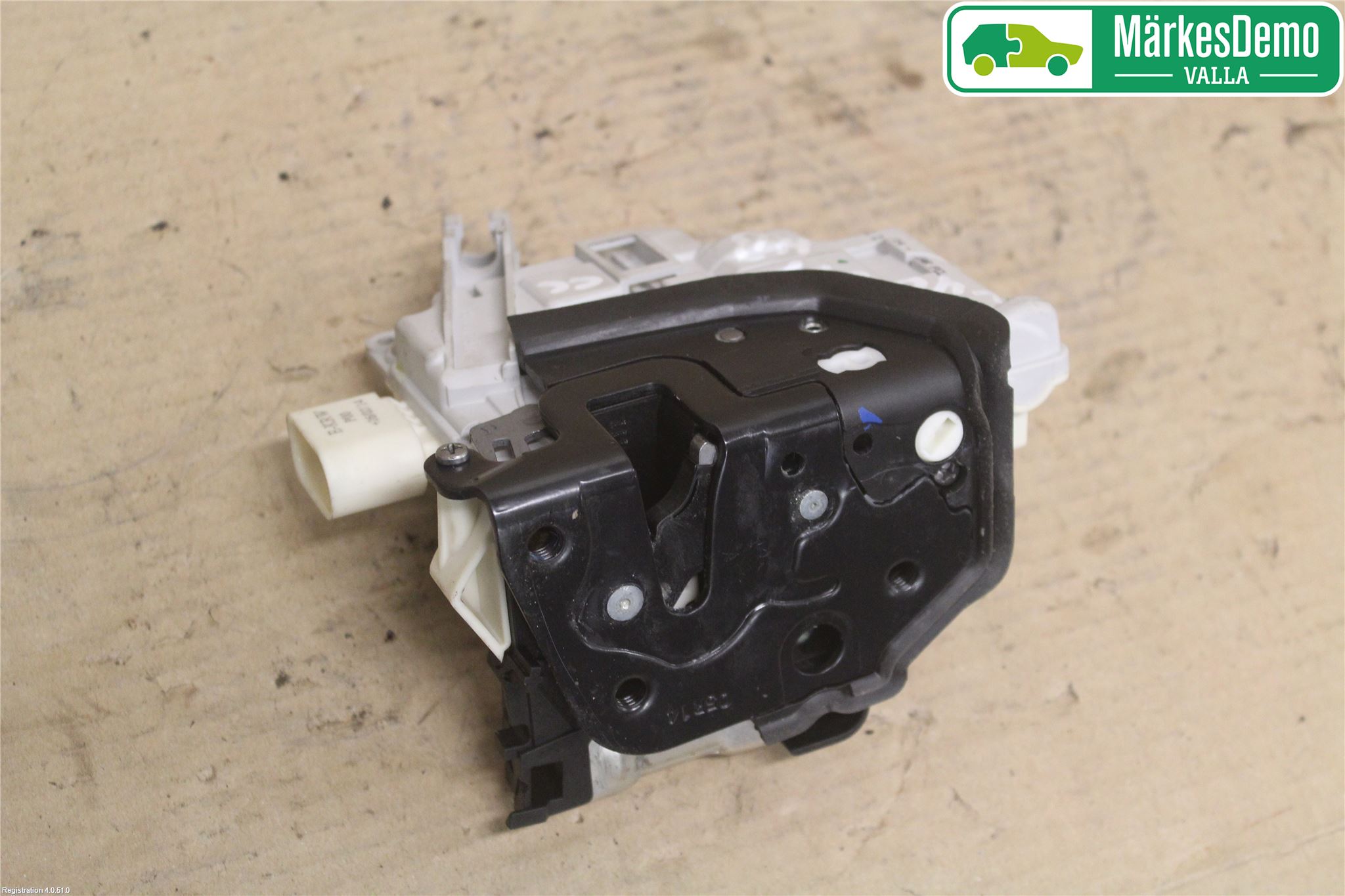 Audi A6 ALLROAD 12-18 Låskista-Dörrlås