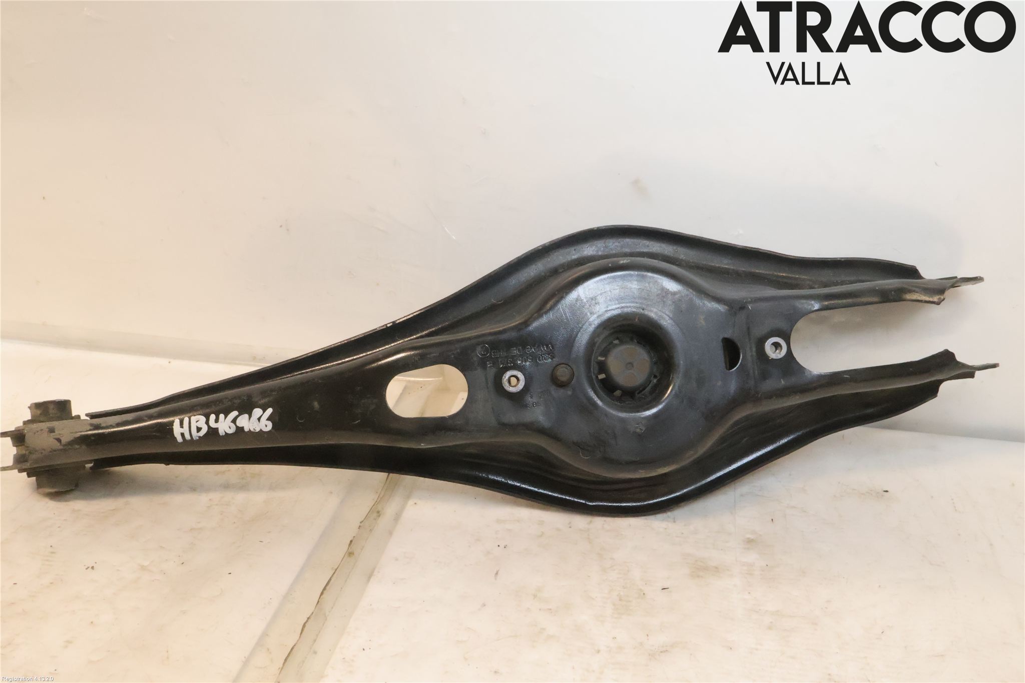 Skoda SUPERB 16-24 Bärarm Bak Höger