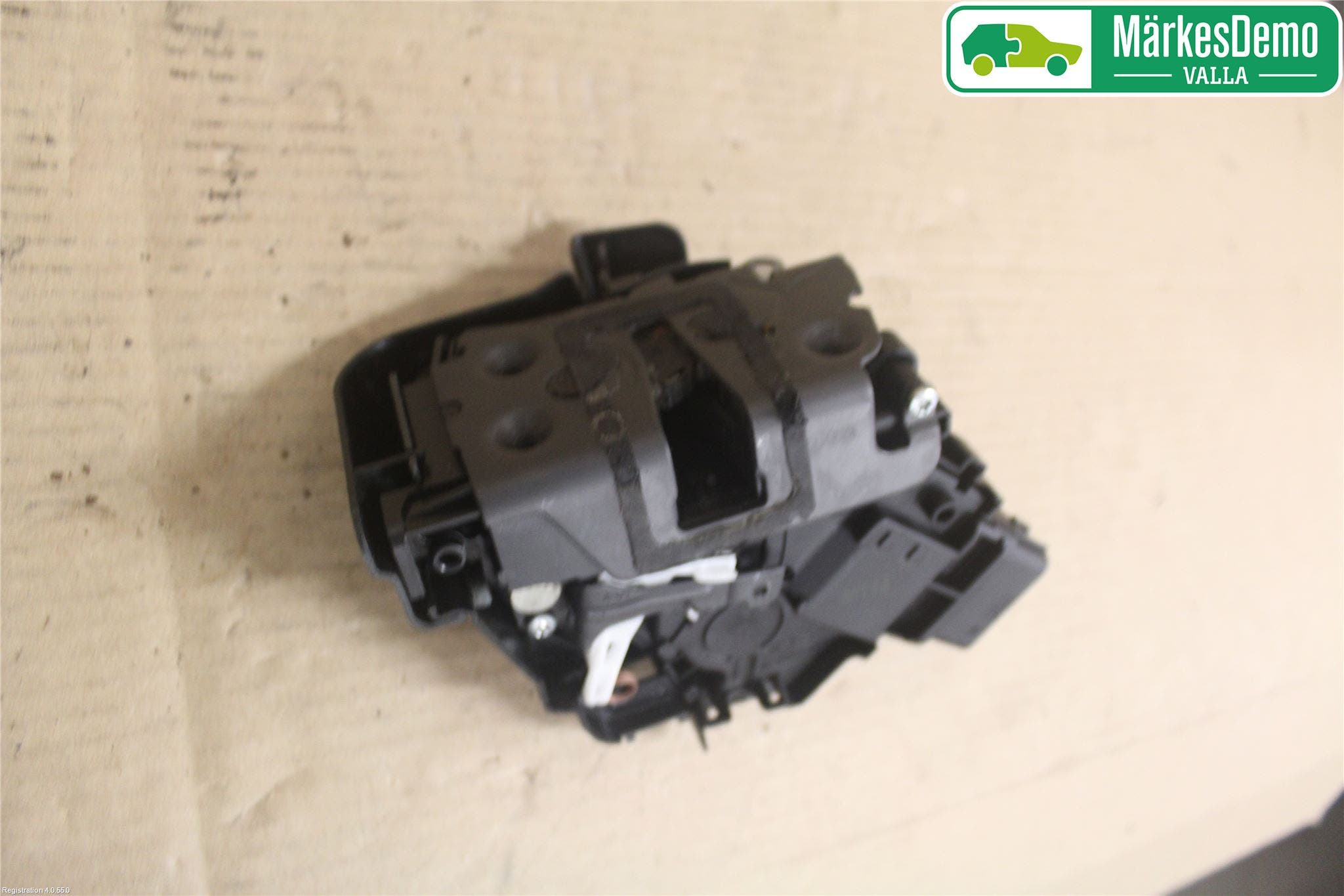 Ford FOCUS 08-11 Låskista-Dörrlås