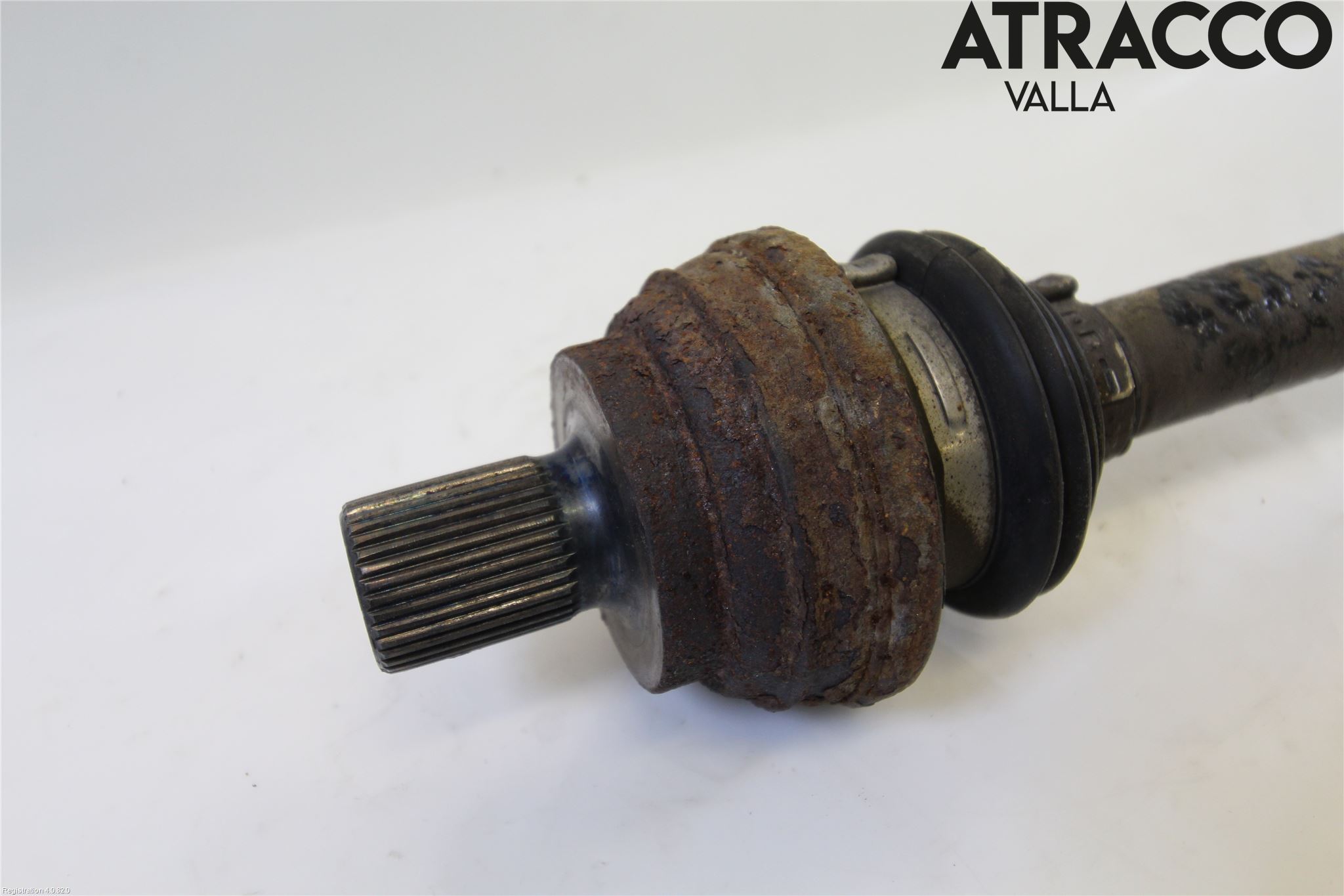 Volkswagen VW TIGUAN 07-16 Drivaxel Bak Vänster