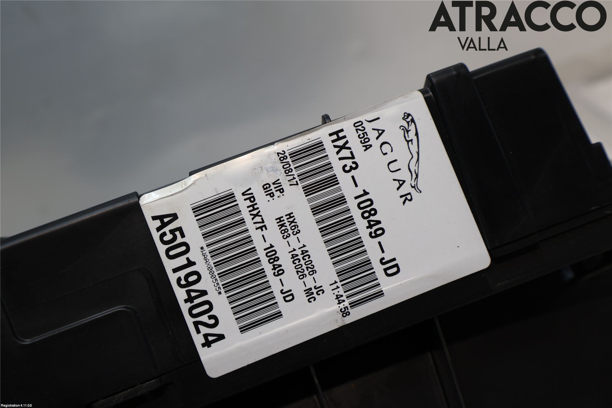 Jaguar XE (X760) 15-24 Instrument Komb
