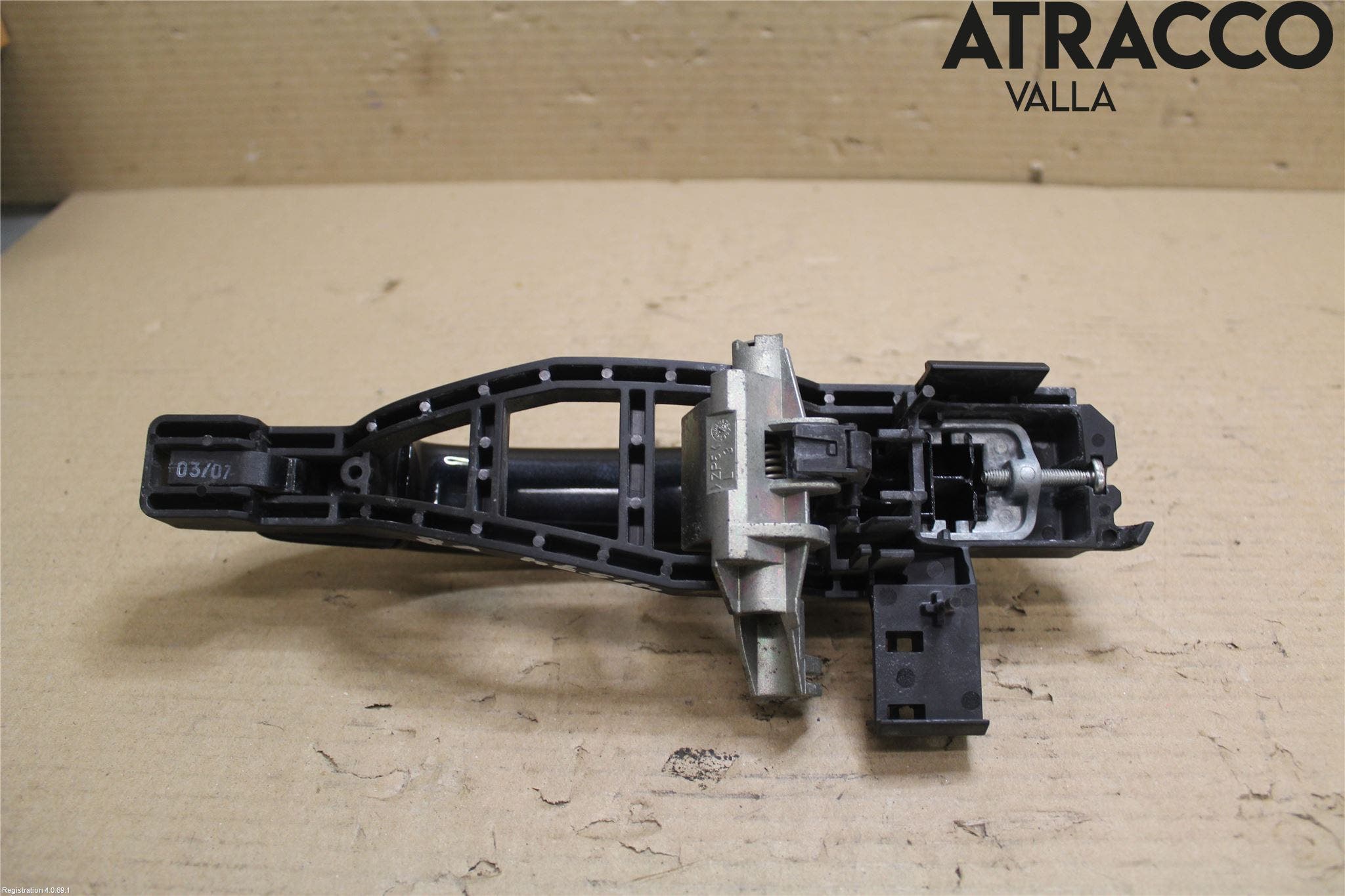 Ford FOCUS 04-07 Dörrhandtag Yttre Vä