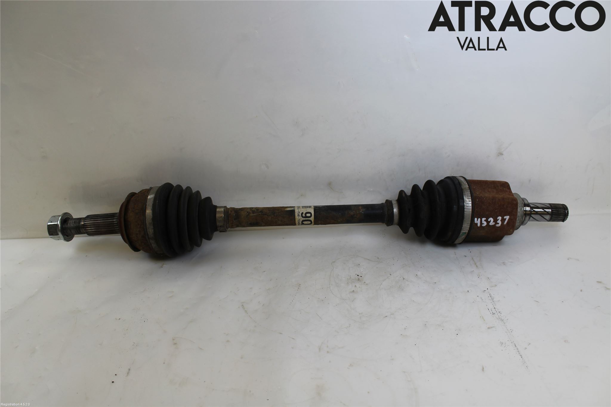 Nissan QASHQAI 14-17 Drivaxel Fram Vänster