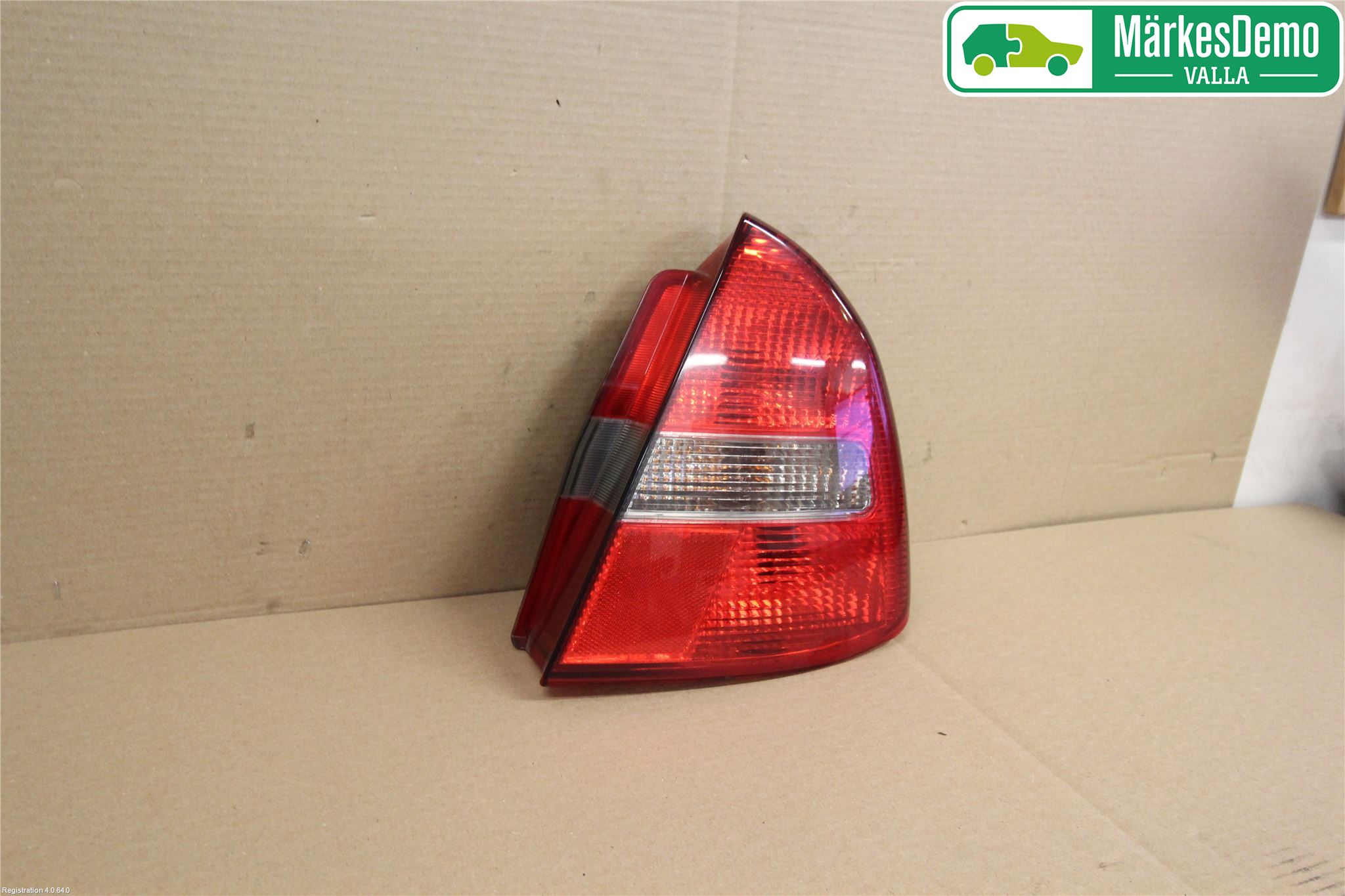 Mitsubishi CARISMA 00-04 Bakljus Höger