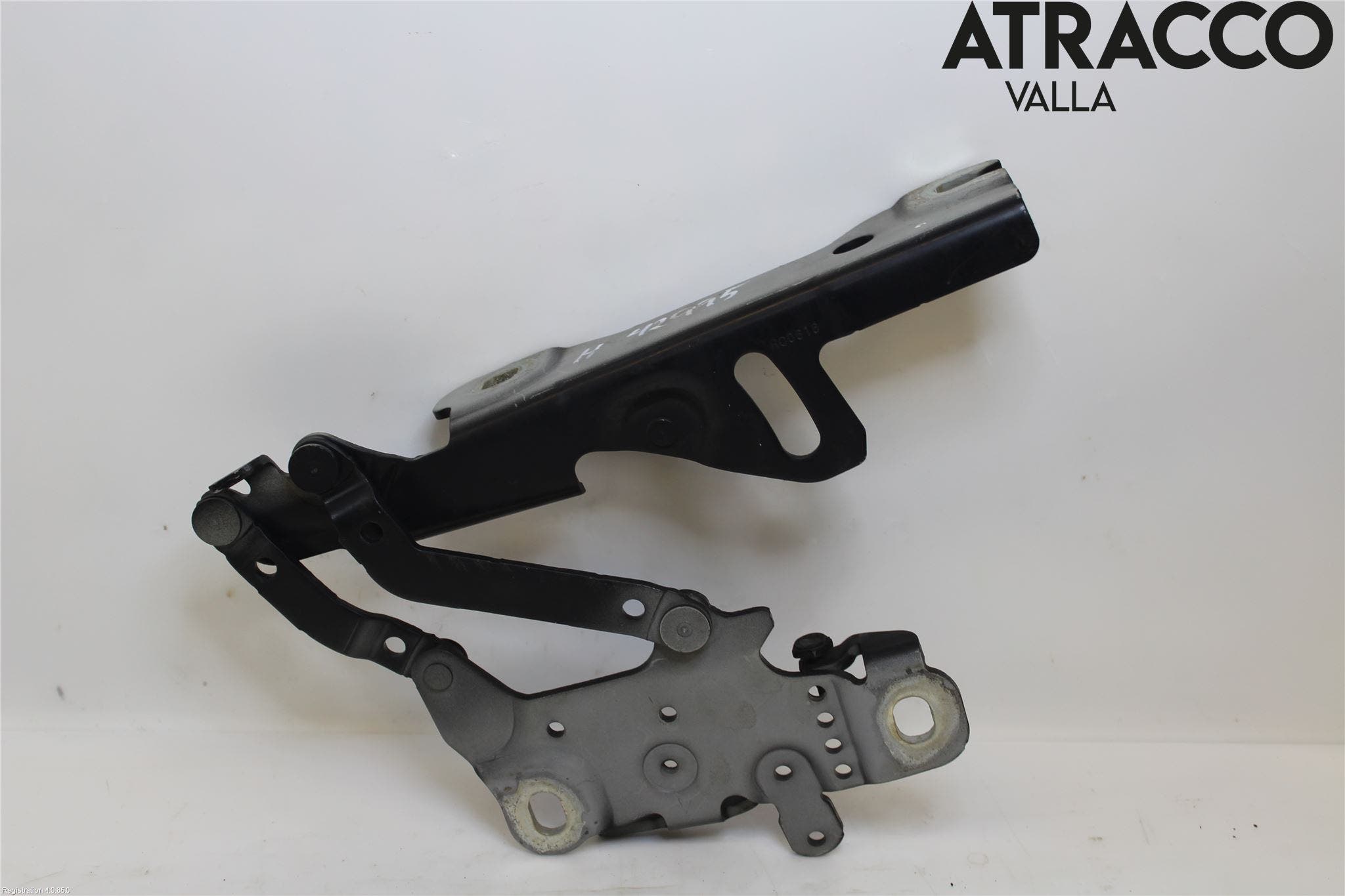 BMW 1 F20/F21 11-19 Huvgångjärn