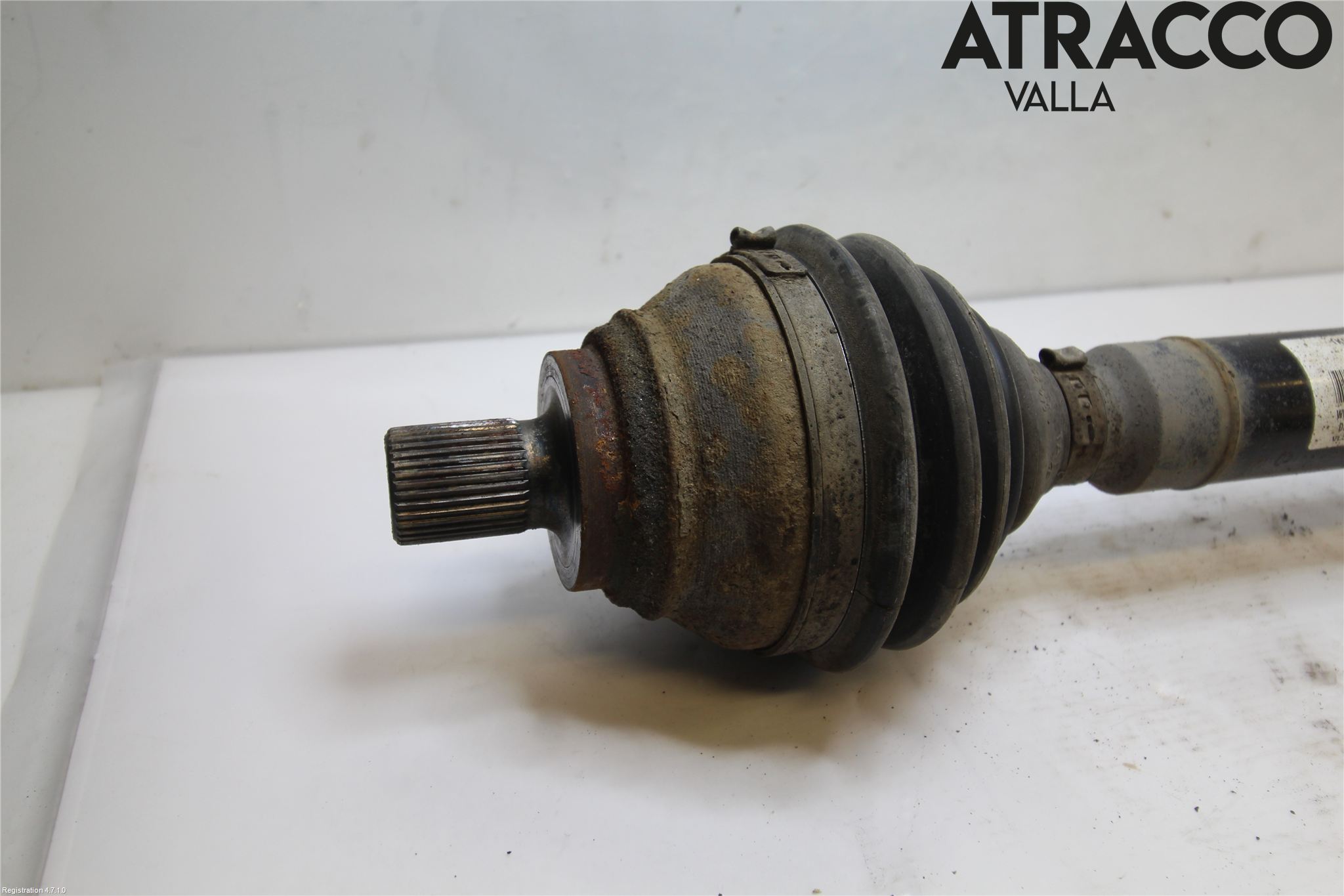 Volkswagen VW PASSAT 11-14 Drivaxel Fram Höger
