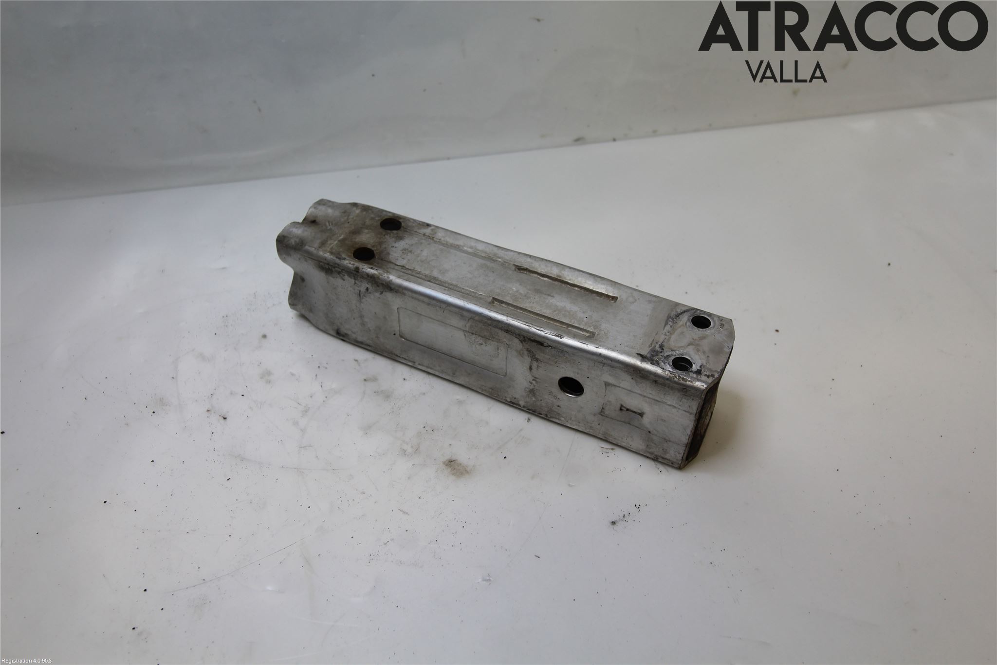 Audi A6/S6     05-11 Stötfångarbärjärn Fram