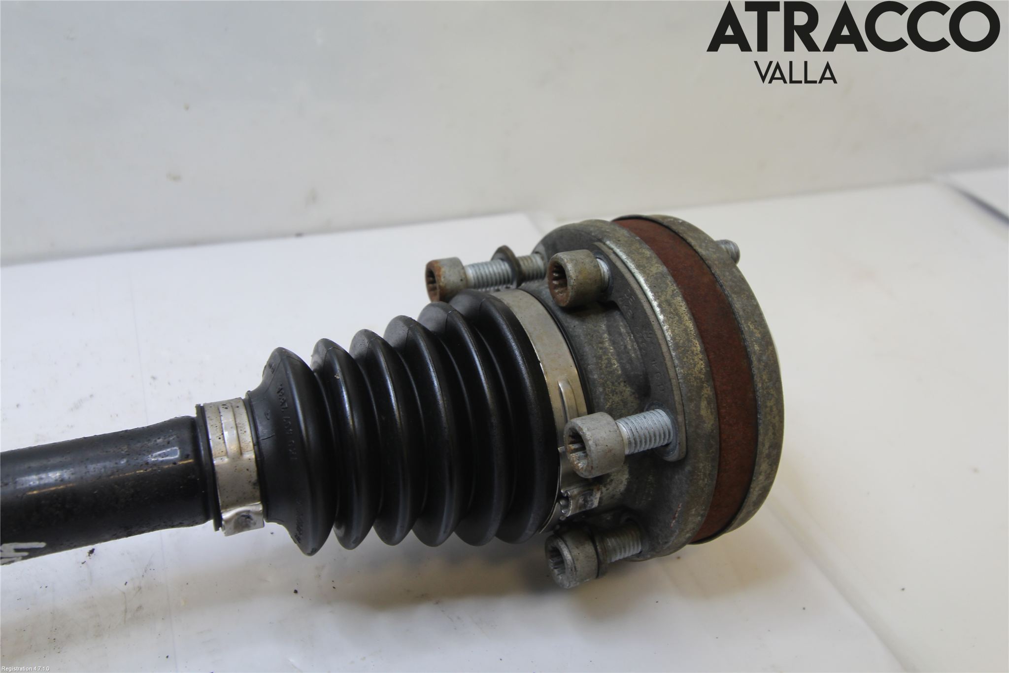 Volkswagen VW PASSAT 11-14 Drivaxel Fram Vänster