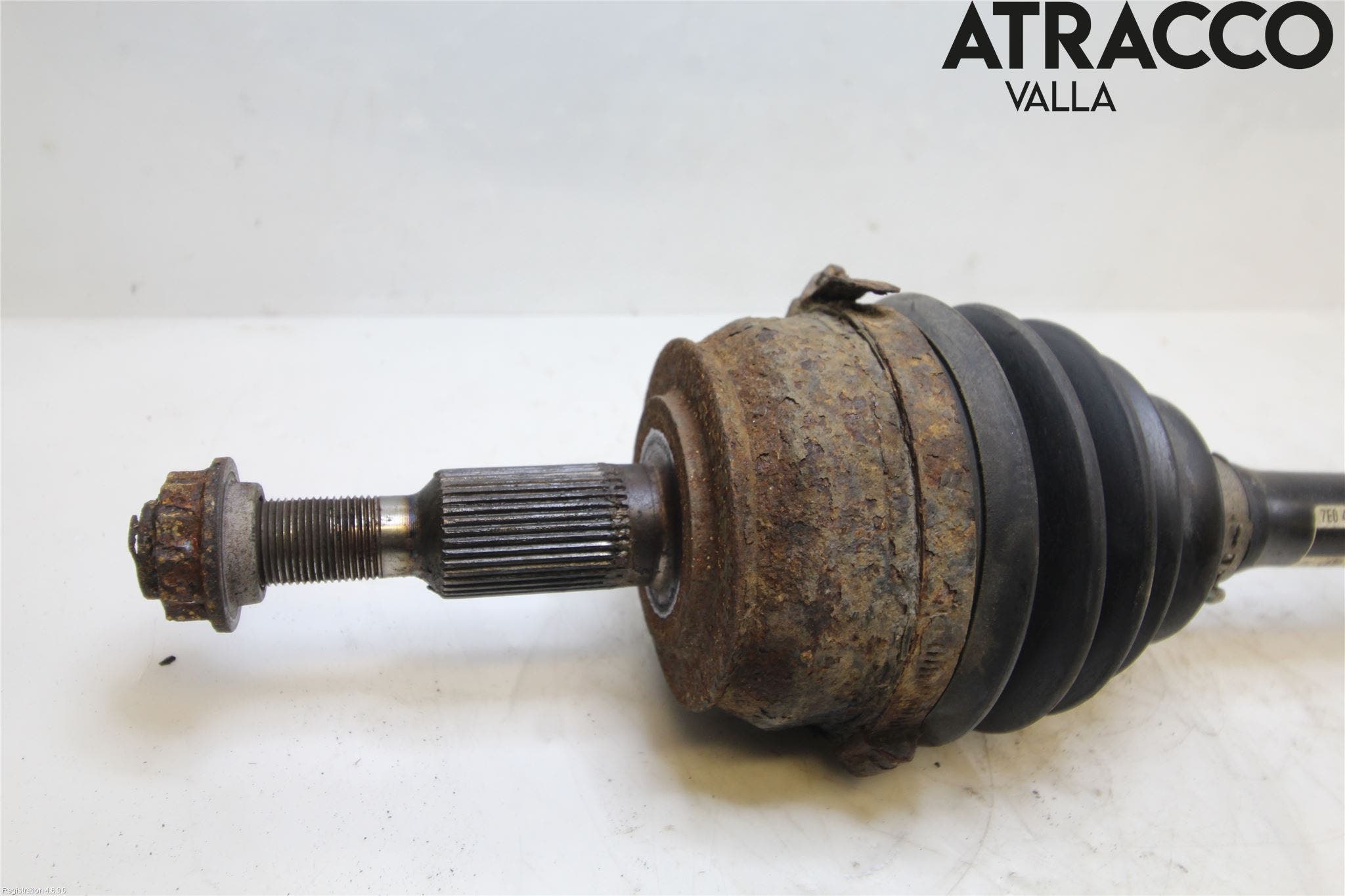 Volkswagen VW TRANSP/CARAVELLE (T5) 04-15 Drivaxel Fram Vänster