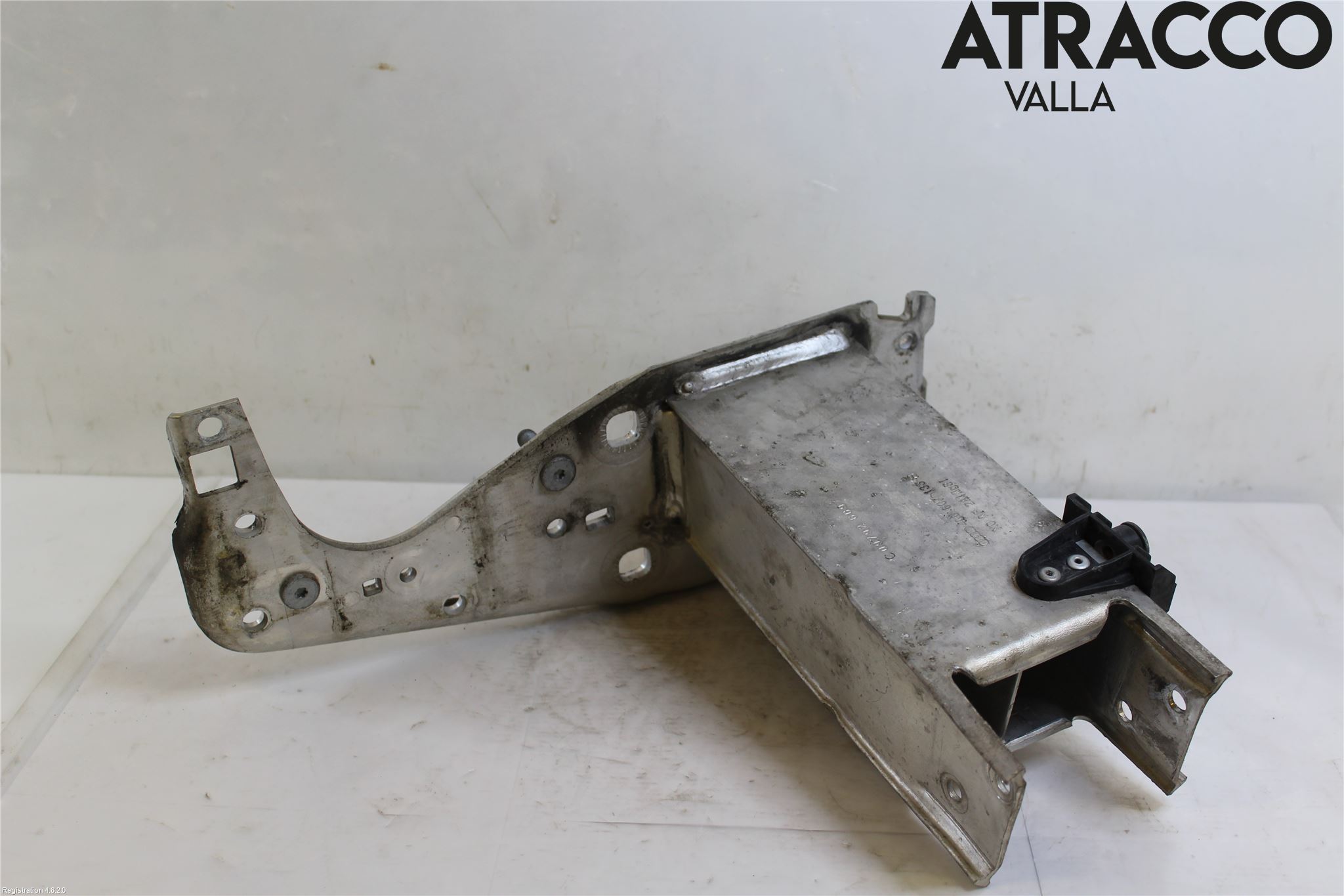 Audi A6 ALLROAD 12-18 Stötfångarbärjärn Fram