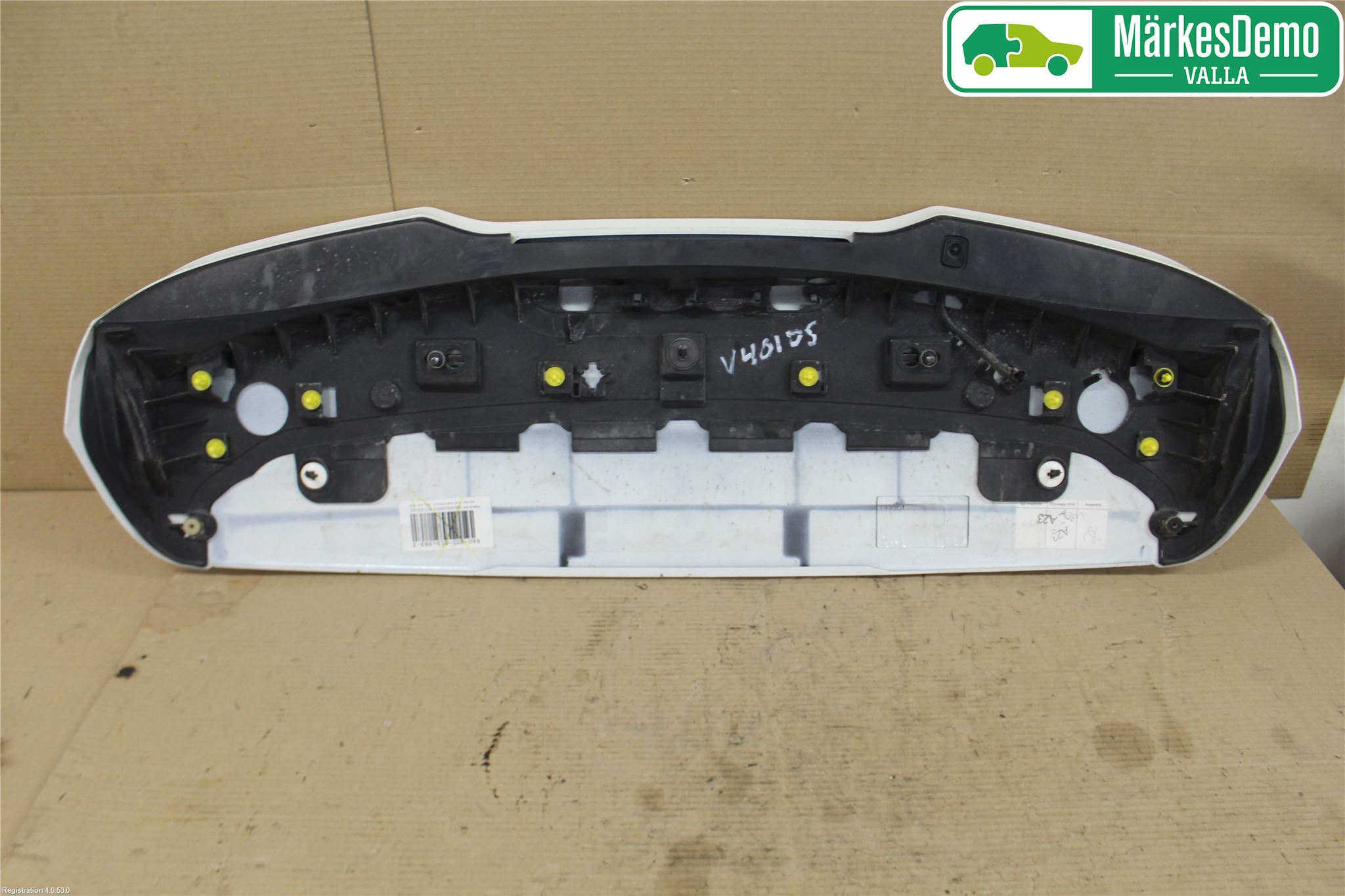 Volvo V40 CROSS COUNTRY 13-19 Spoiler Baklucka
