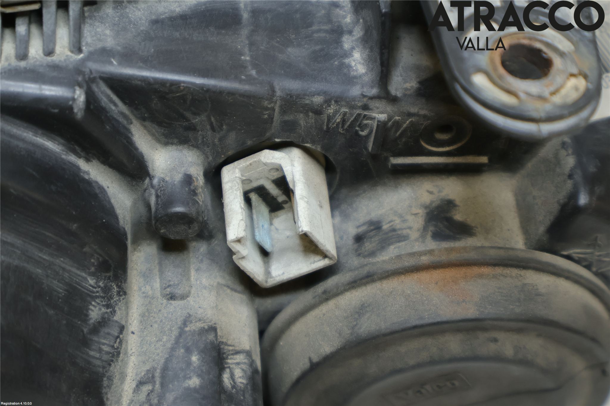 Nissan ALMERA    00-06 Strålkastare Vänster