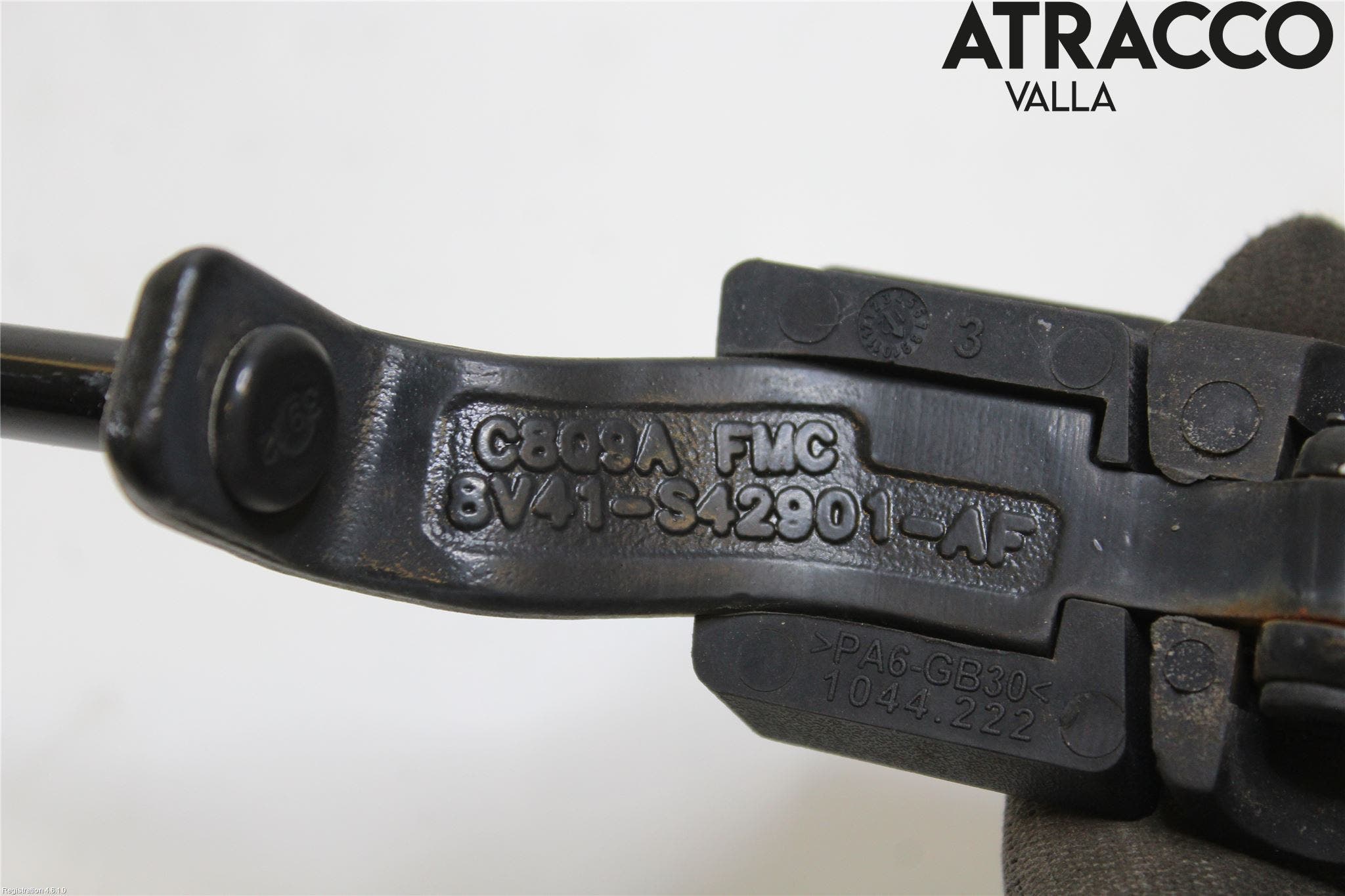 Ford KUGA 08-12 Bakluckegångjärn Vä