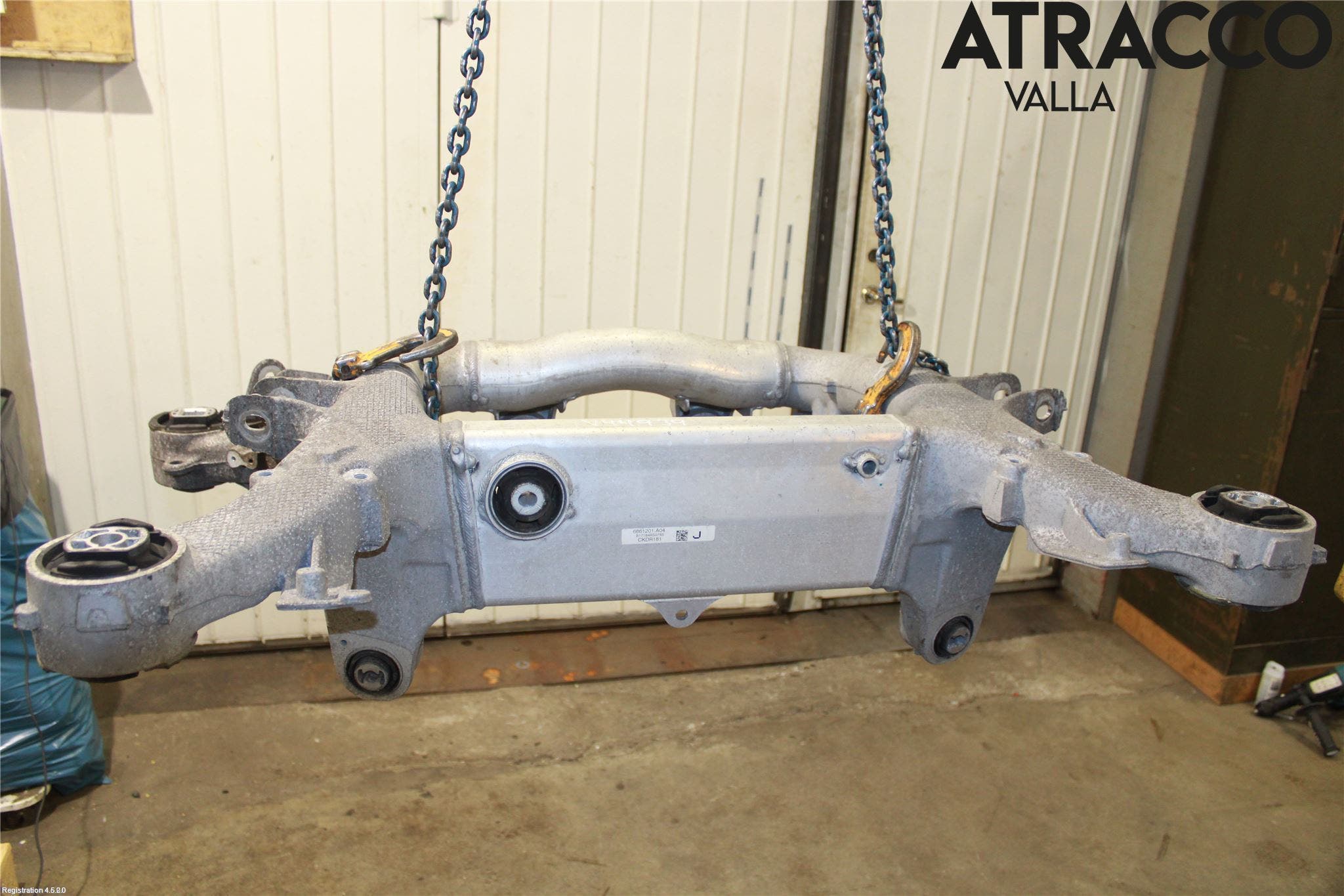 BMW 5 G30/G31/F90 17-23 Bakaxelbalk