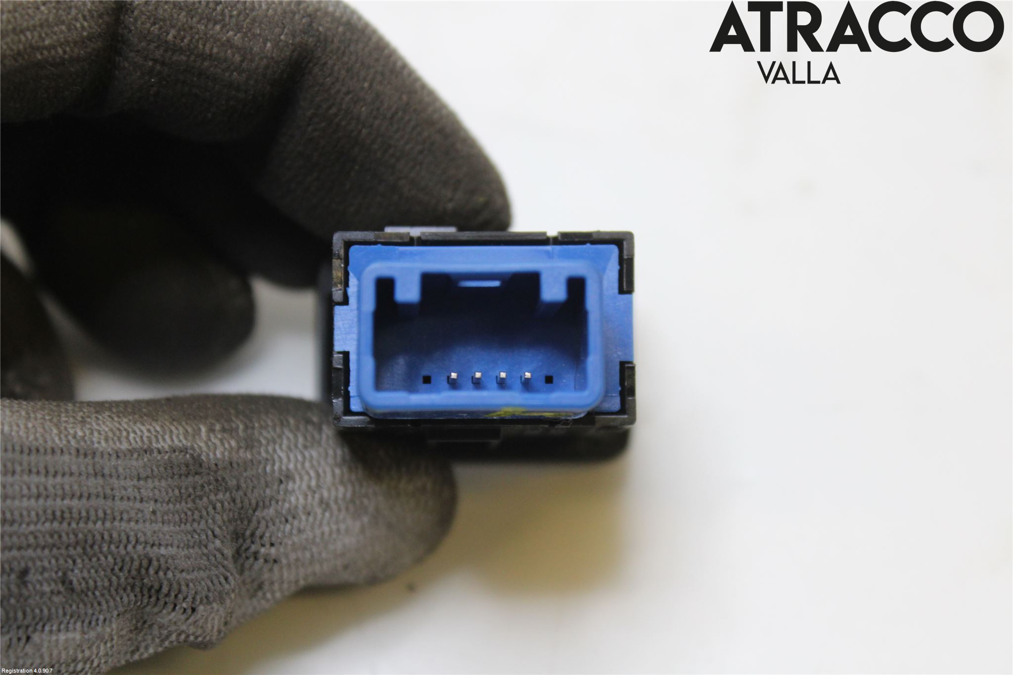 Mitsubishi OUTLANDER 13-21 Strömställare Baklucka