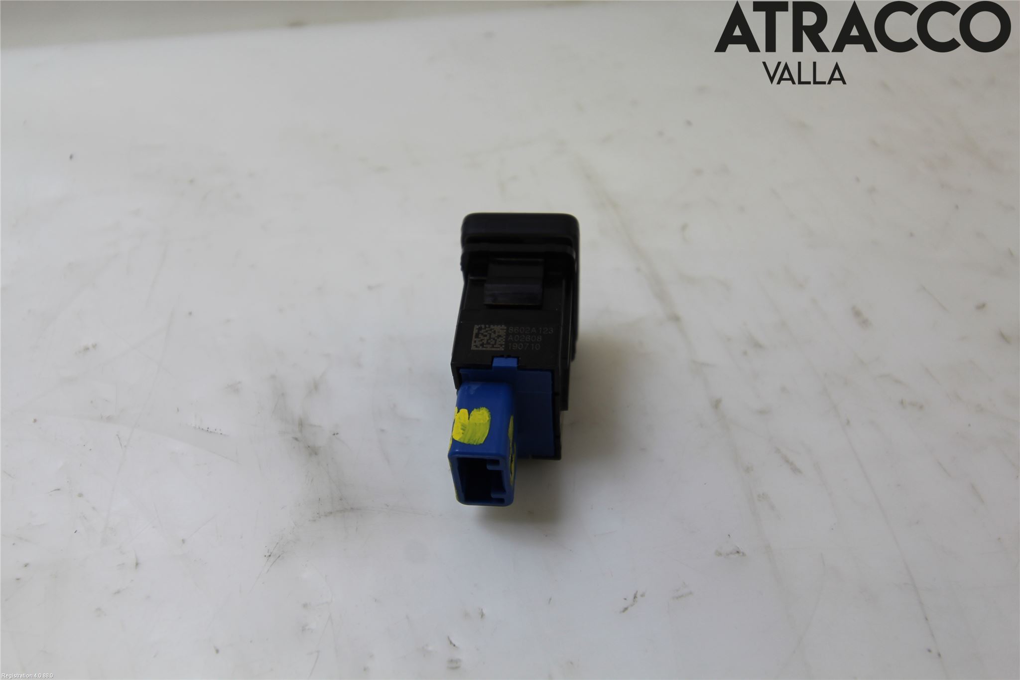 Mitsubishi OUTLANDER 13-21 Strömställare Antisladd