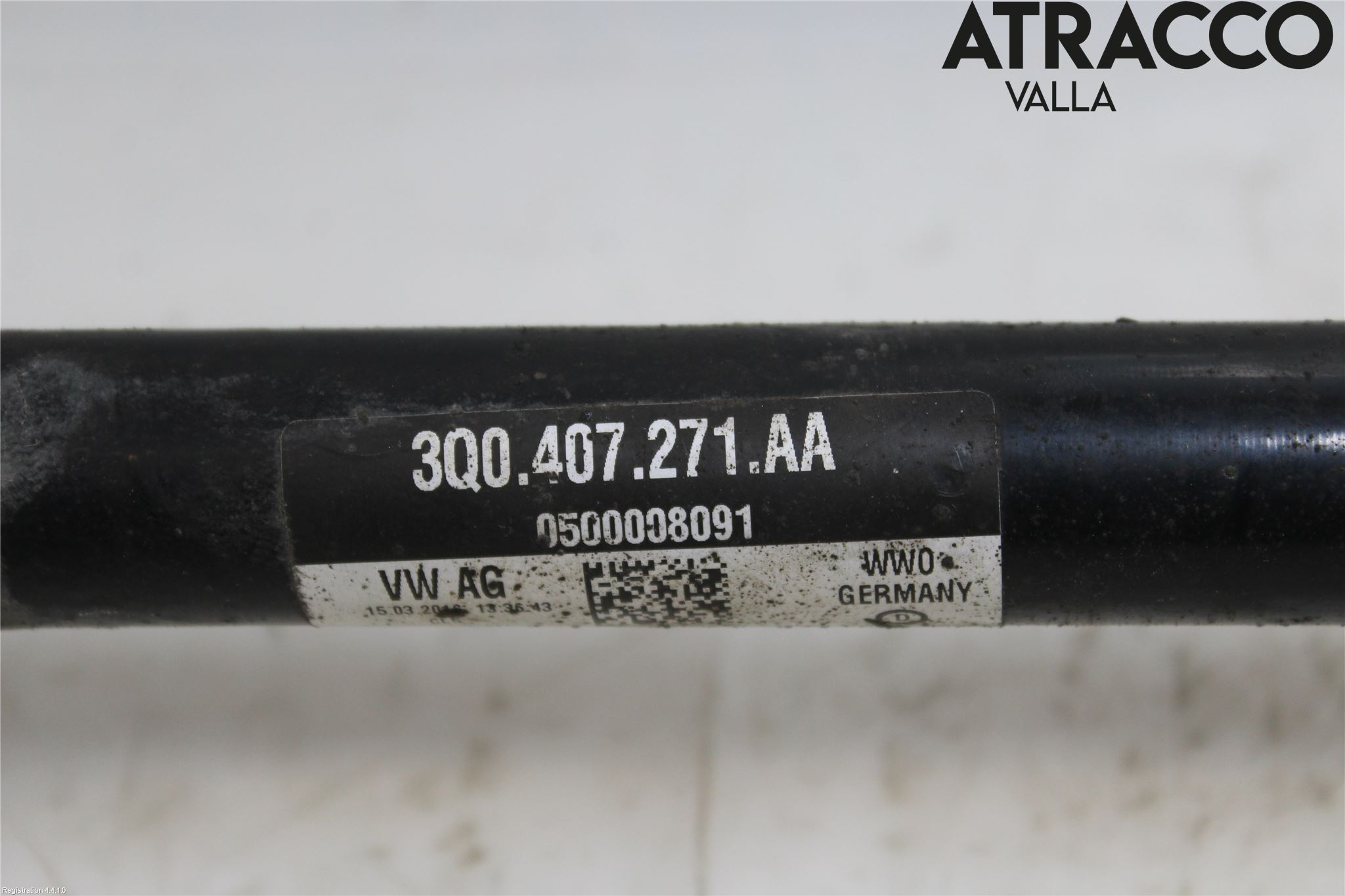 Volkswagen VW PASSAT 15-19 Drivaxel Fram Vänster