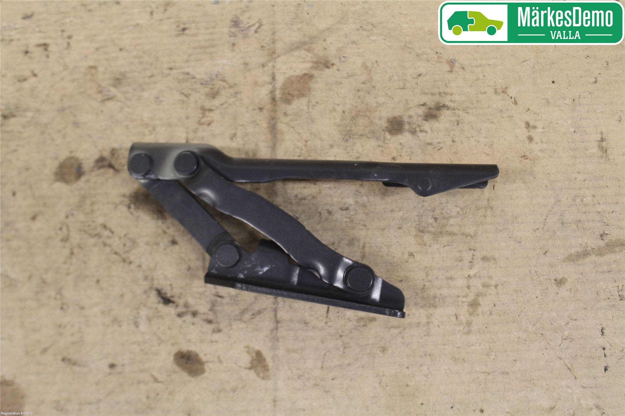 BMW 5 E60/61 Sed/Tou 02-10 Huvgångjärn