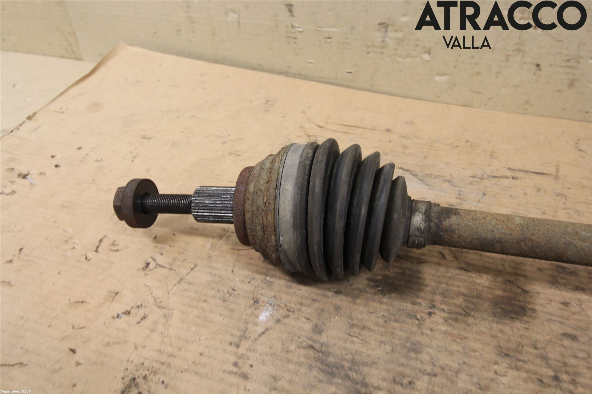 Volkswagen VW GOLF V 04-09 Drivaxel Fram Vänster