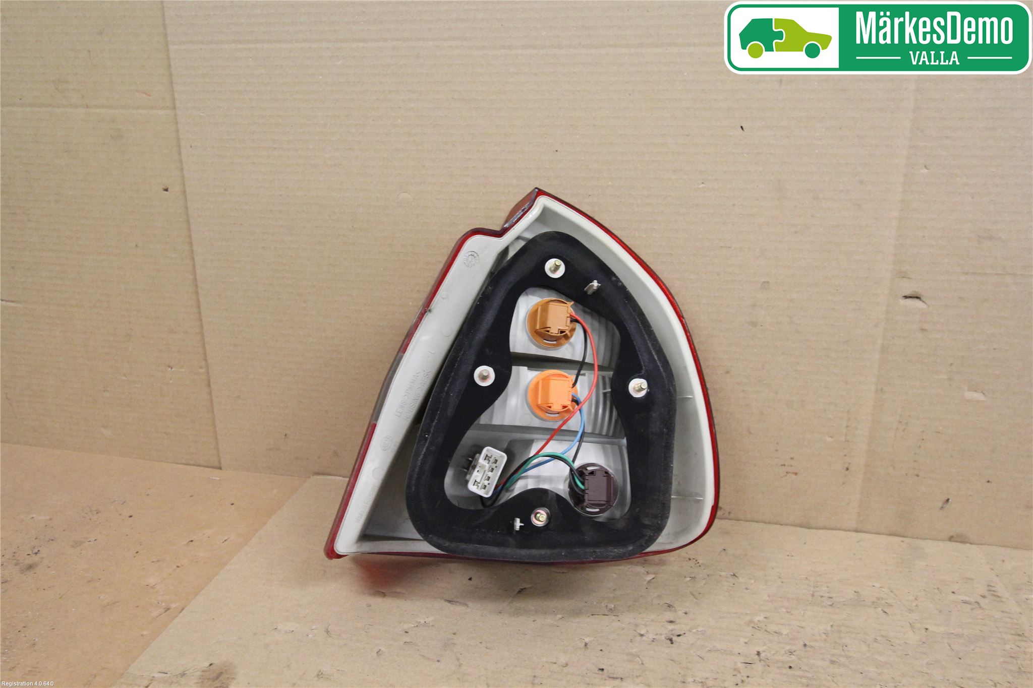 Mitsubishi CARISMA 00-04 Bakljus Vänster