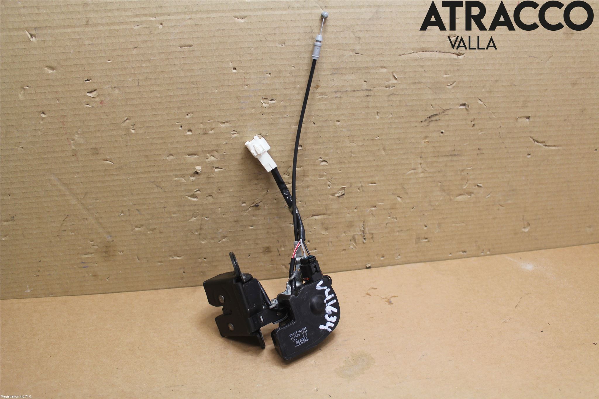 Toyota COROLLA 02-07 Låskista Baklucka