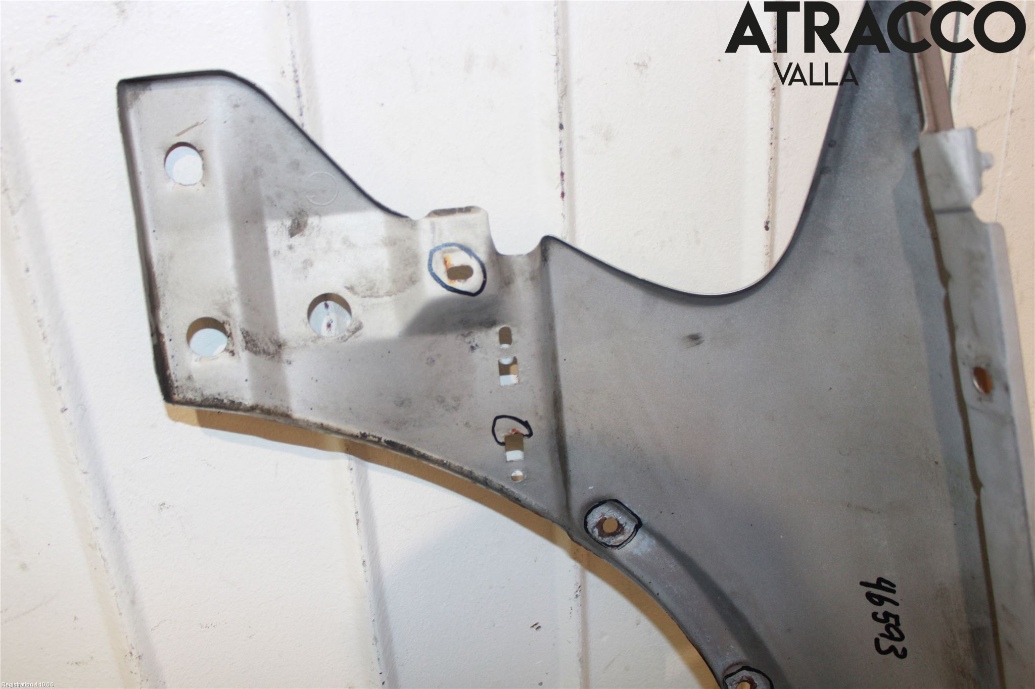 Volvo XC70 01-04 Skärm Fram Höger