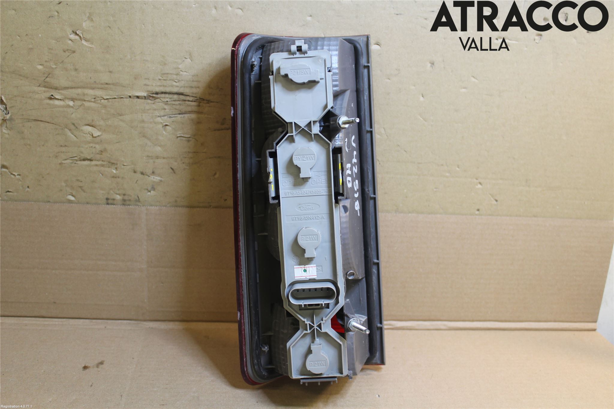 Ford TRANSIT CONNECT 09-13 Bakljus Höger