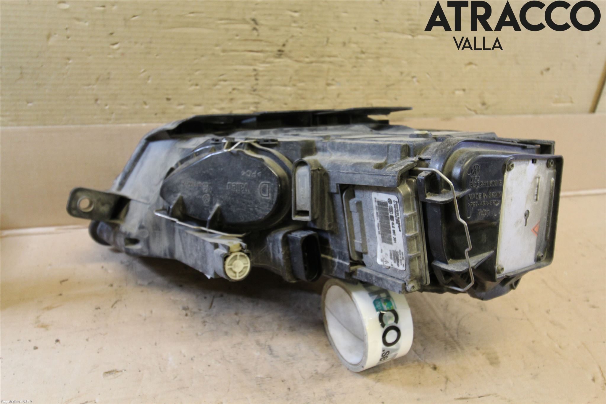 Volkswagen VW PASSAT 05-11 Strålkastare Höger