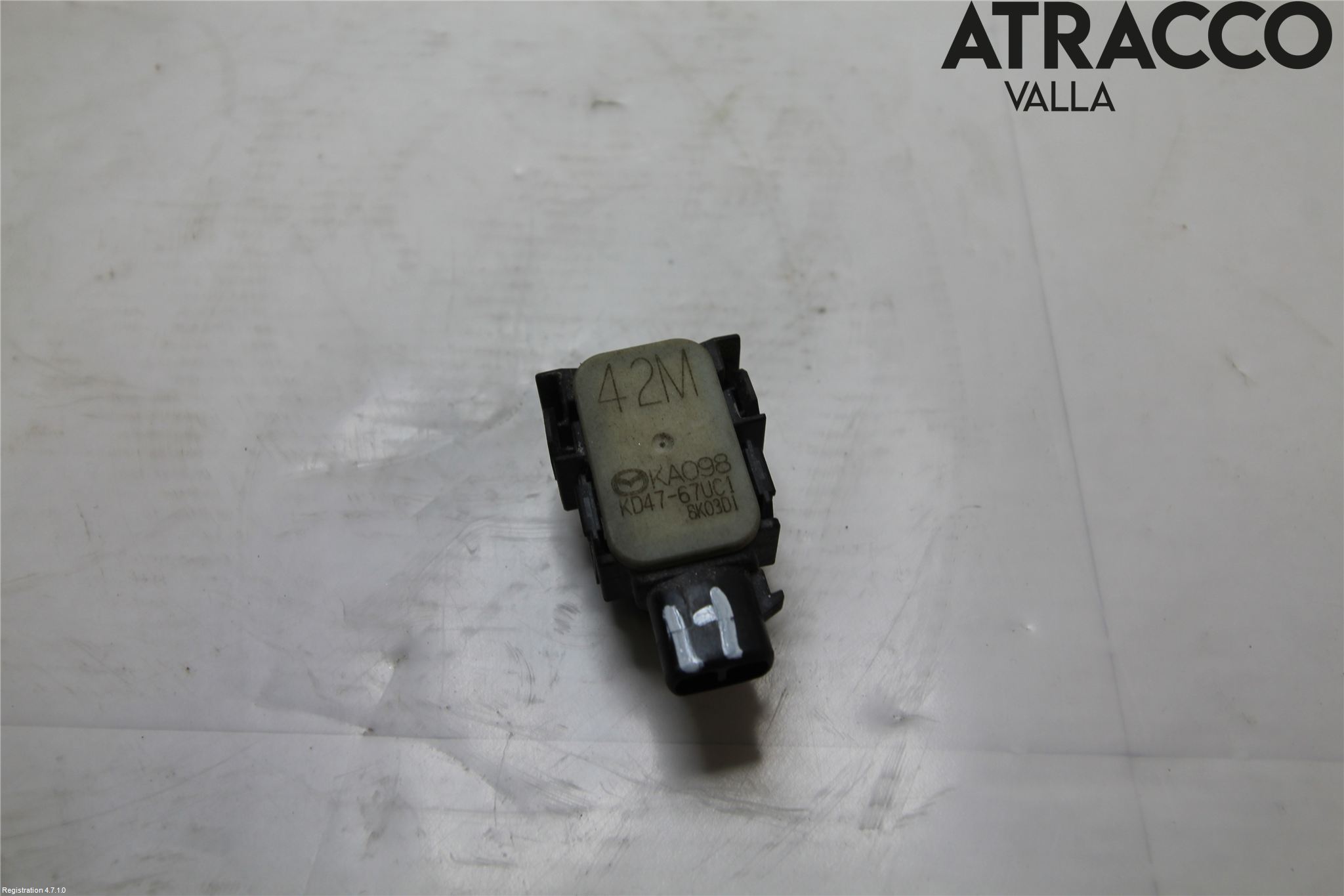 Mazda CX-5 17- Parkeringshjälp Frontsensor