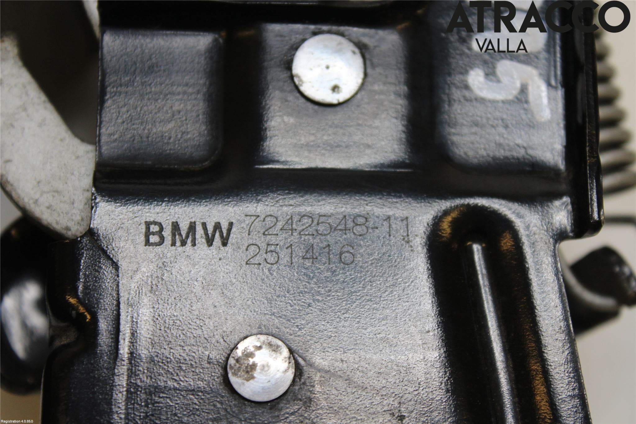 BMW 1 F20/F21 11-19 Huvlås