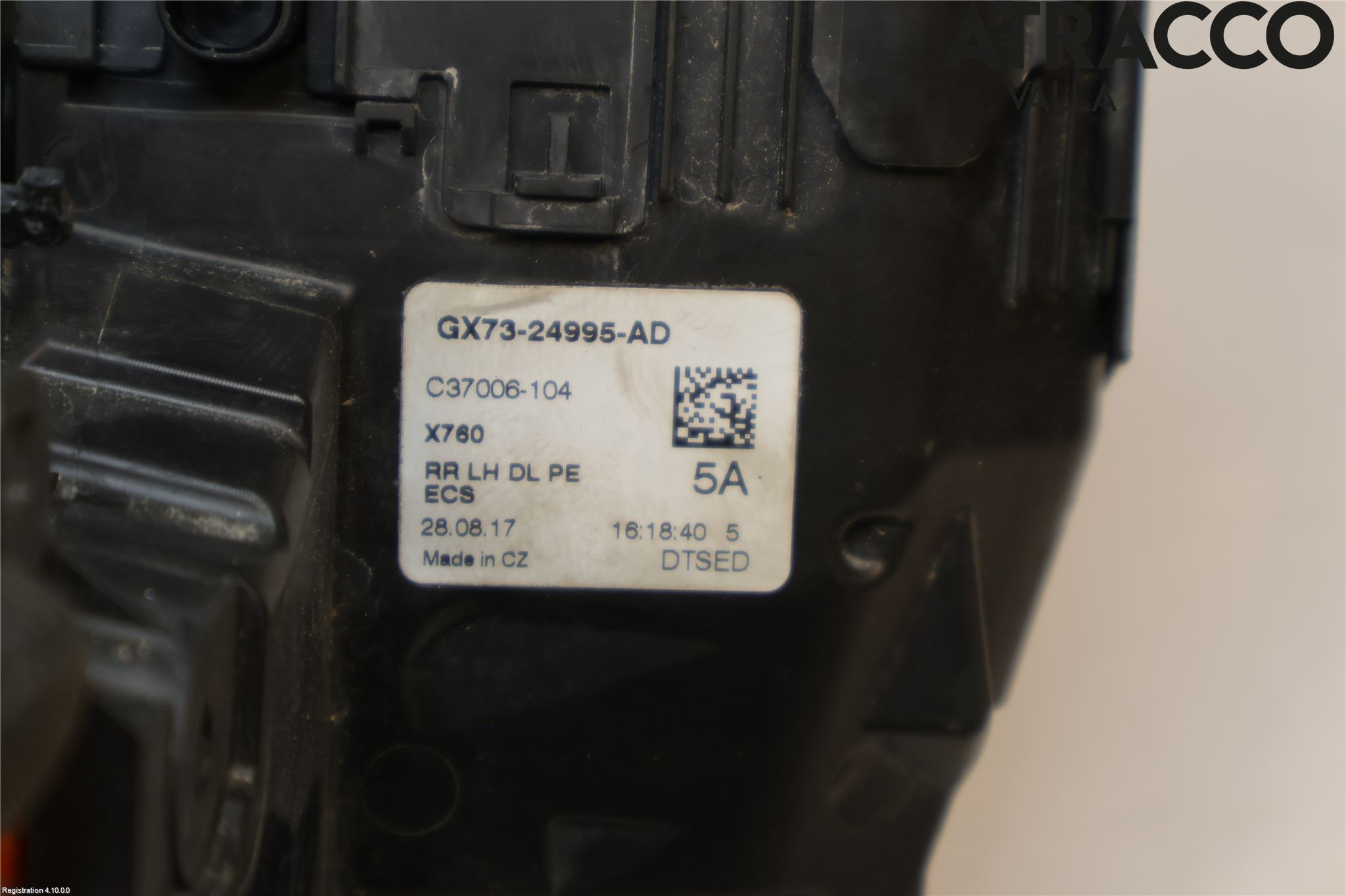 Jaguar XE (X760) 15-24 Låskista-Dörrlås