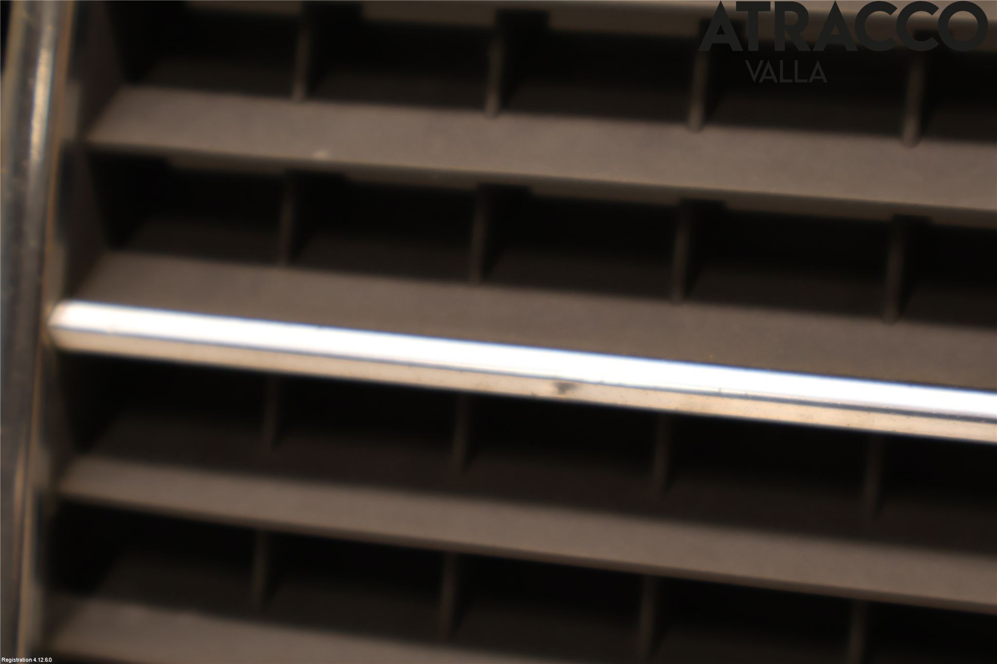Mercedes-Benz MB 200-500  (W124) 86-96 Grill Komp