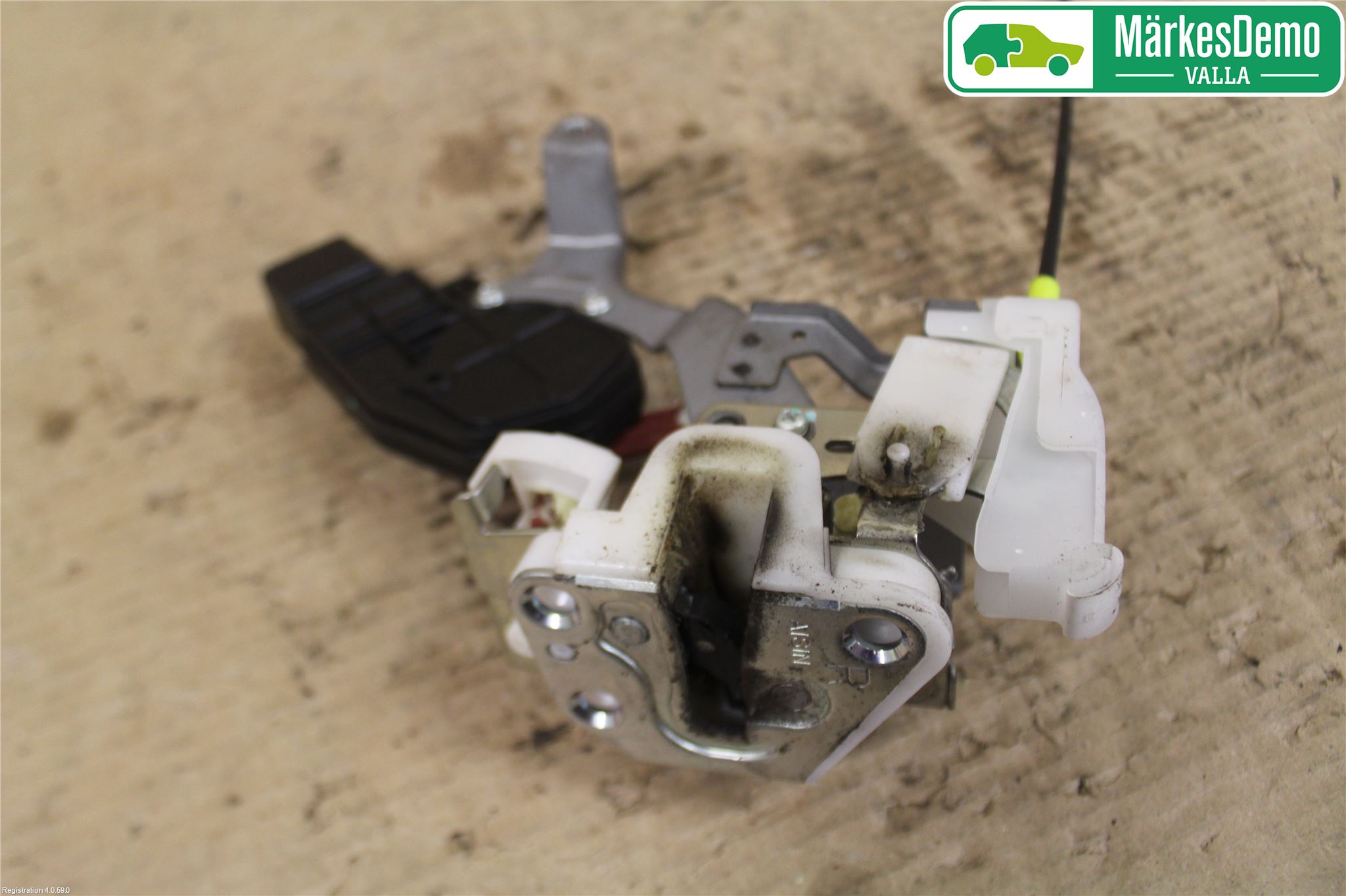 Toyota AYGO 06-14 Låskista-Dörrlås