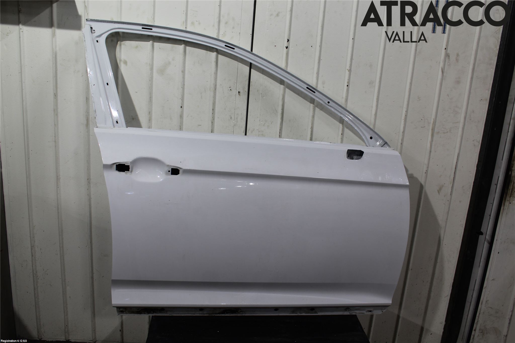 Volkswagen VW PASSAT 15-19 Dörr Fram Höger