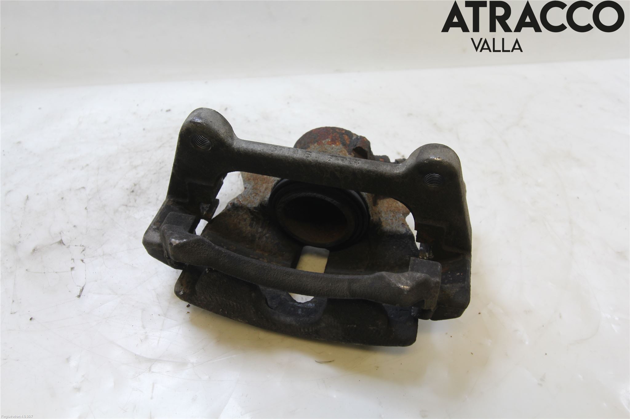 Volkswagen VW PASSAT 15-19 Bromsok Fram Höger
