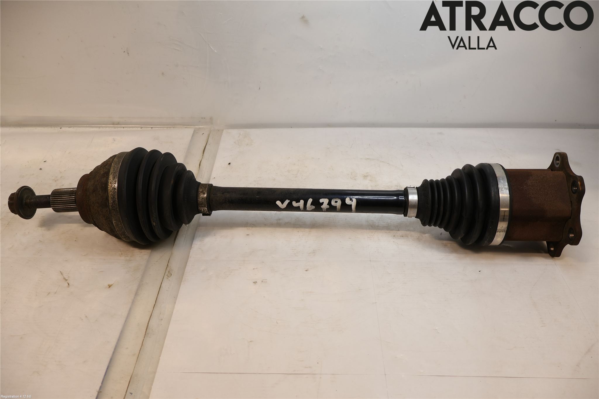 Volkswagen VW PASSAT 11-14 Drivaxel Fram Höger