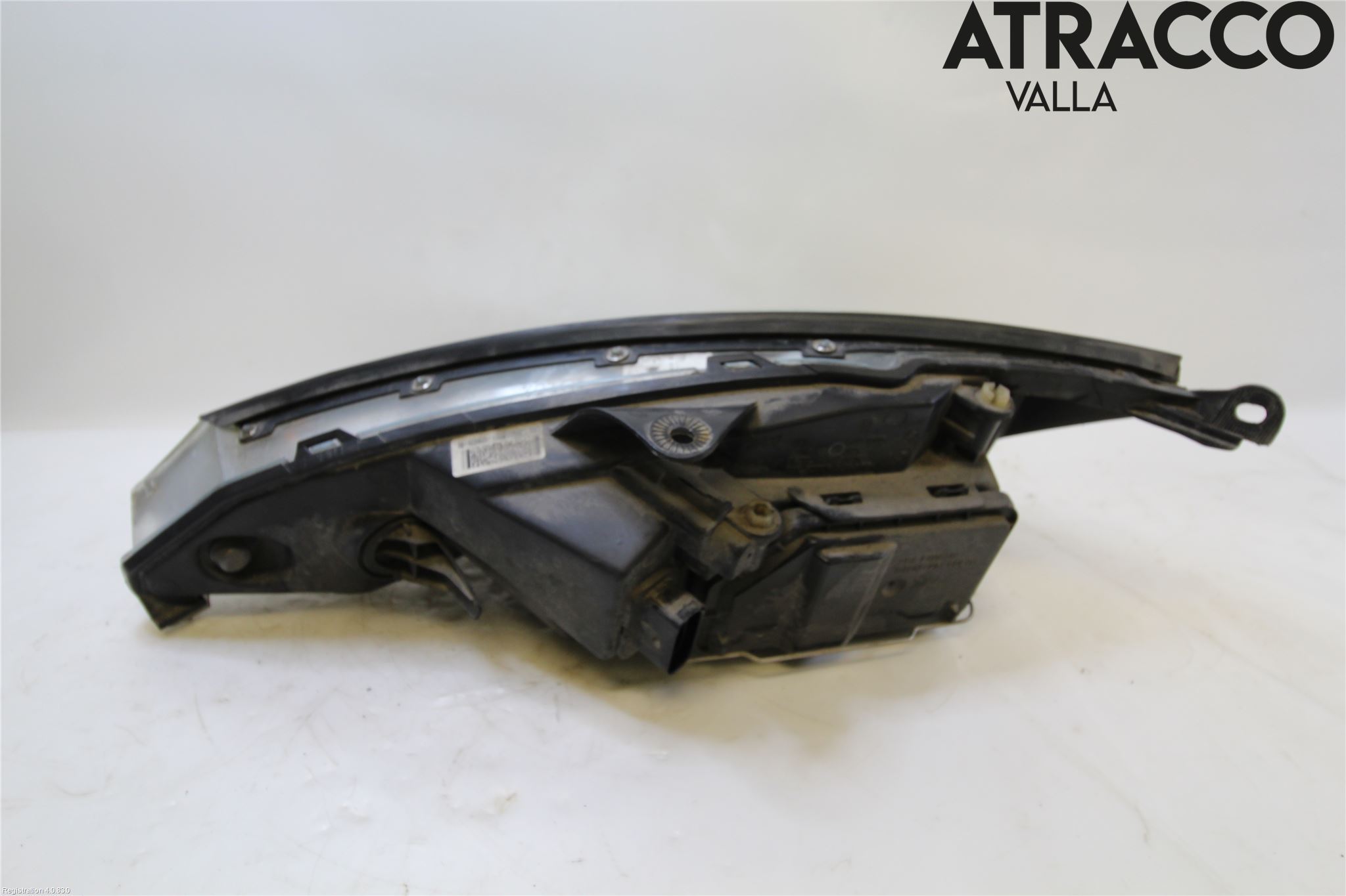 Ford FOCUS     99-04 Strålkastare Höger