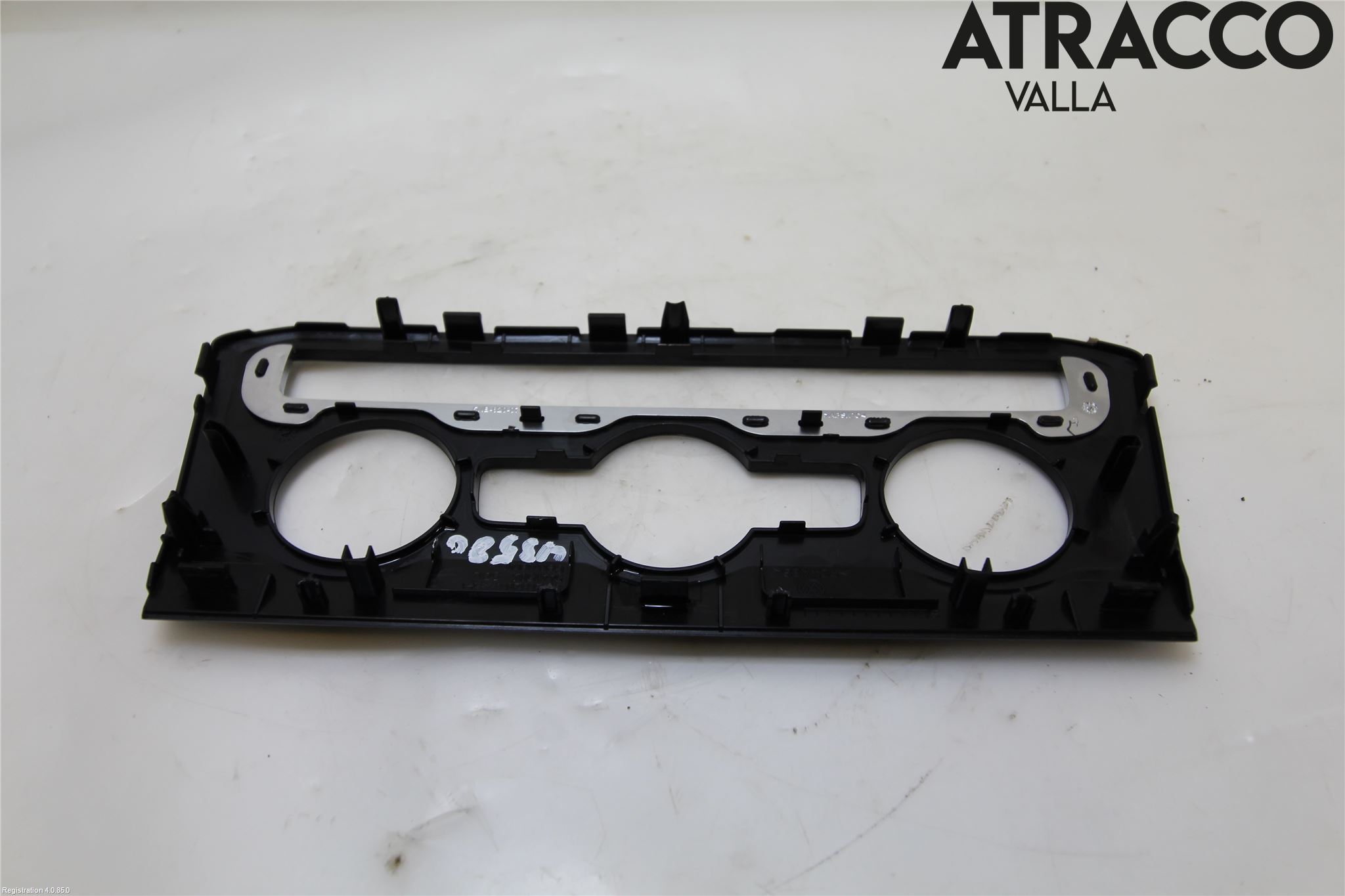 Volkswagen VW TIGUAN 16-24 Instrument-Radio Sarg