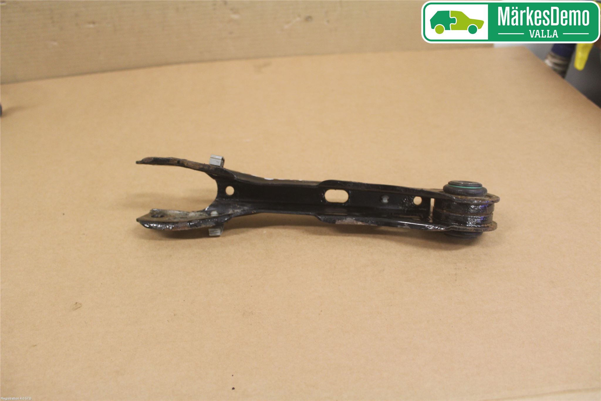 BMW X1 E84 10-15 Bärarm Bak Övre Höger